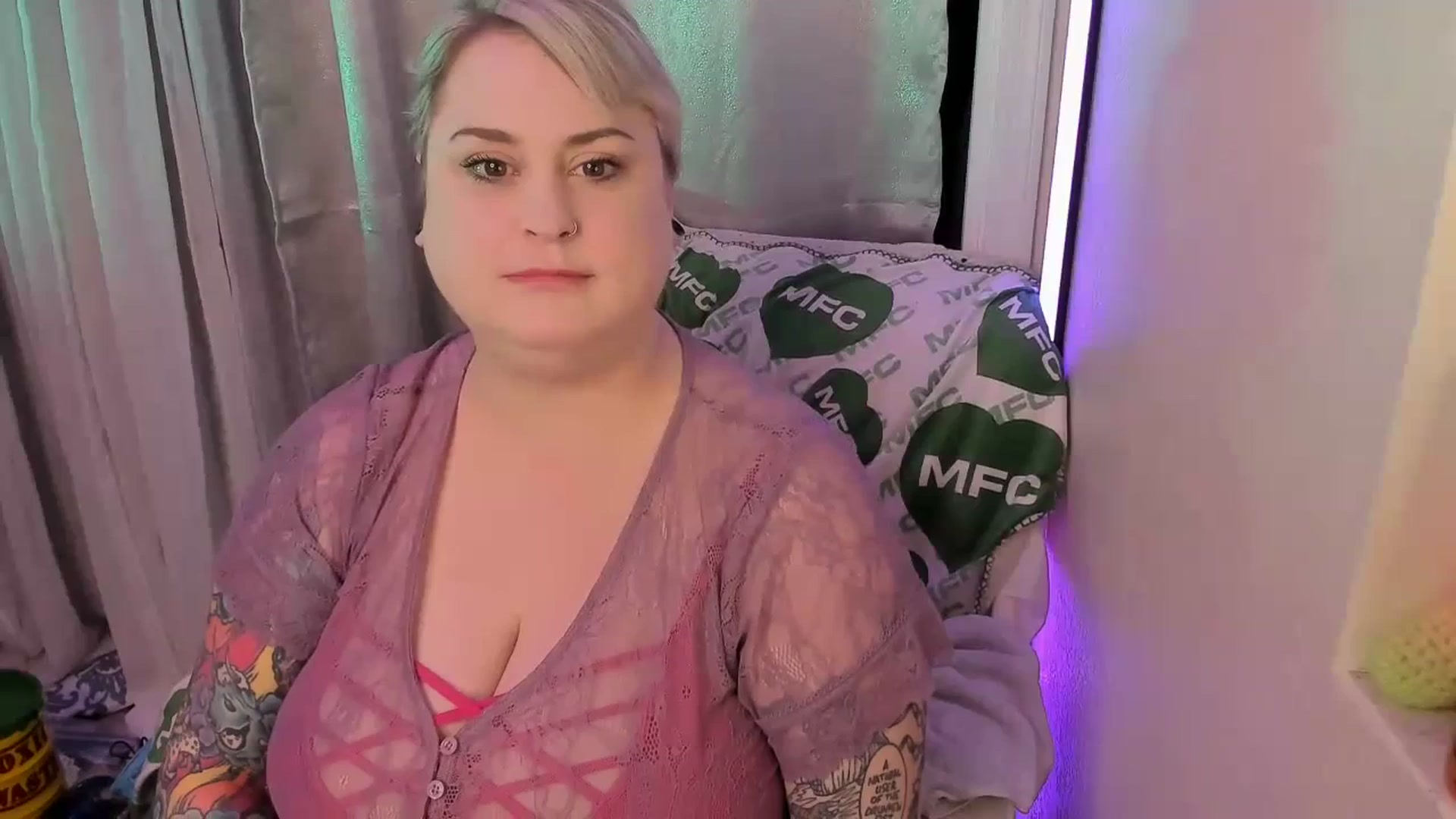 Gallery image thumbnail from mari_jae's myfreecams stream on, 07/01/2023, 10:03 image 1 of 20