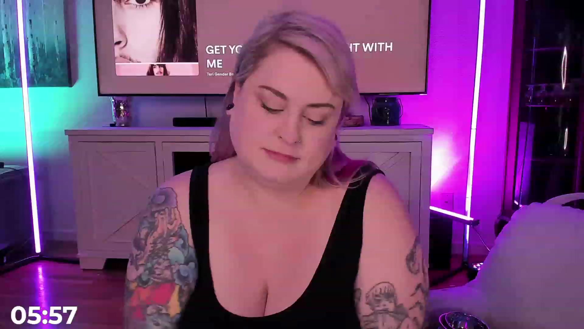 Gallery image thumbnail from mari_jae's myfreecams stream on, 07/02/2023, 08:45 image 15 of 20