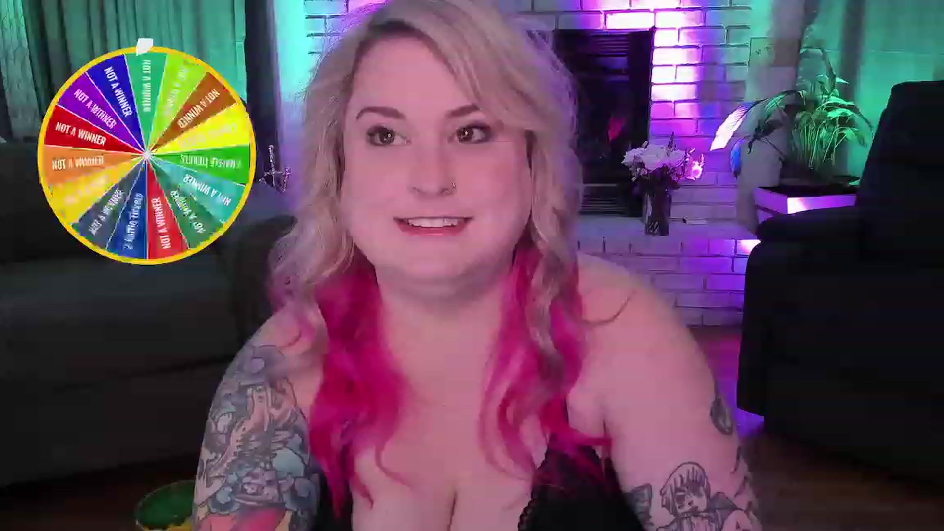 Gallery image thumbnail from mari_jae's myfreecams stream on, 07/09/2023, 08:47 image 11 of 20