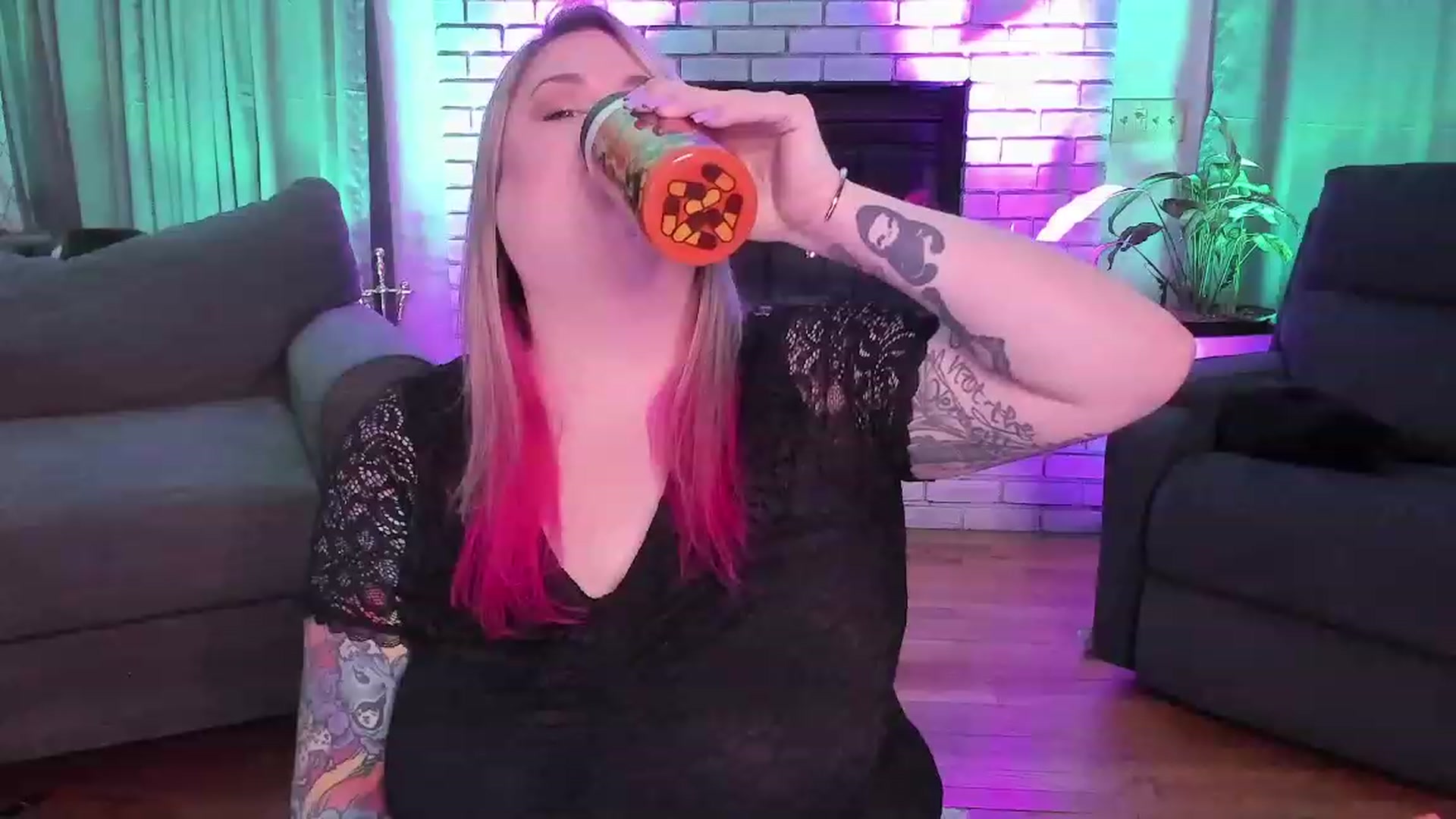 Gallery image thumbnail from mari_jae's myfreecams stream on, 07/11/2023, 06:55 image 5 of 20