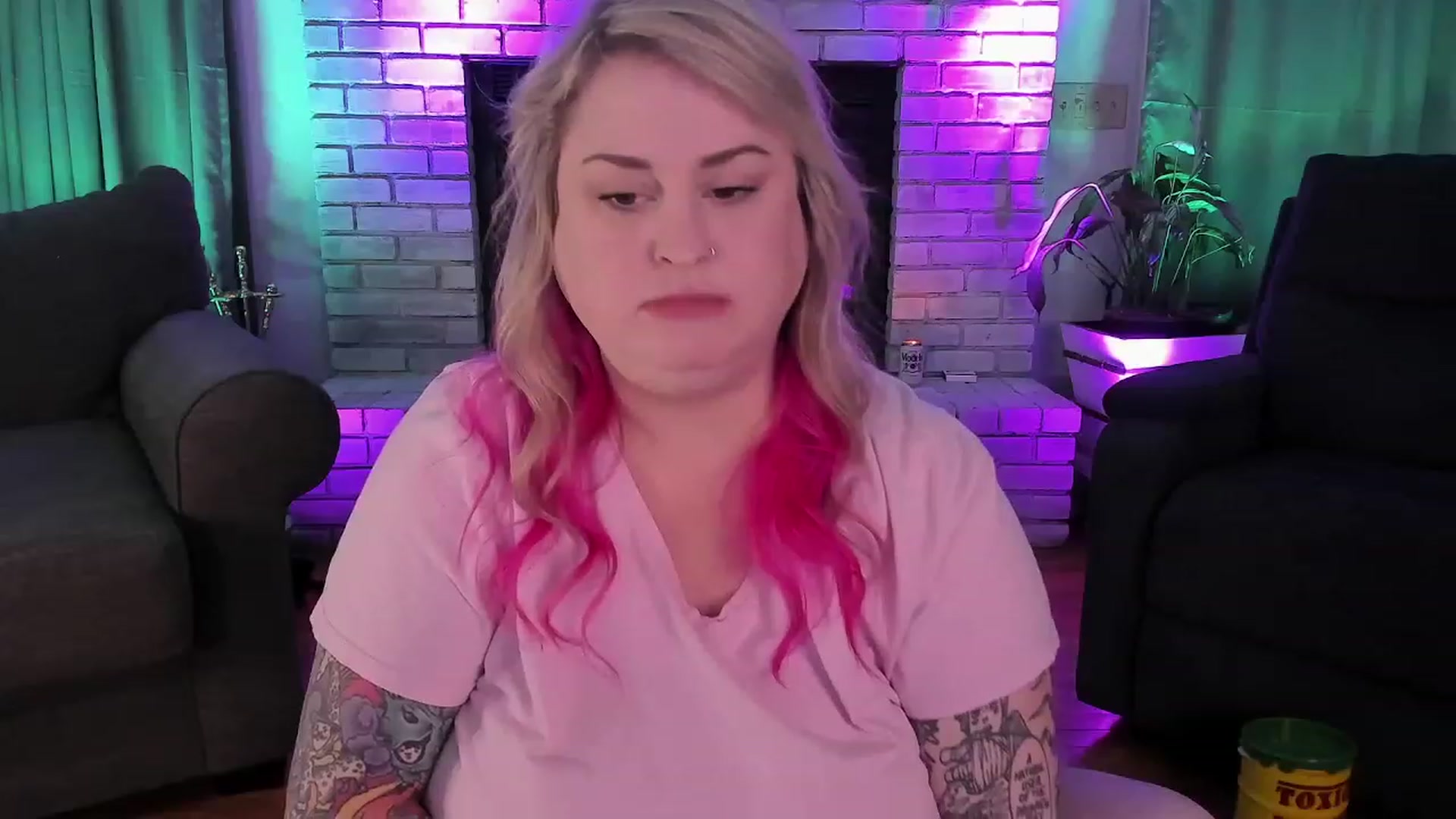 Gallery image thumbnail from mari_jae's myfreecams stream on, 07/21/2023, 09:02 image 6 of 20