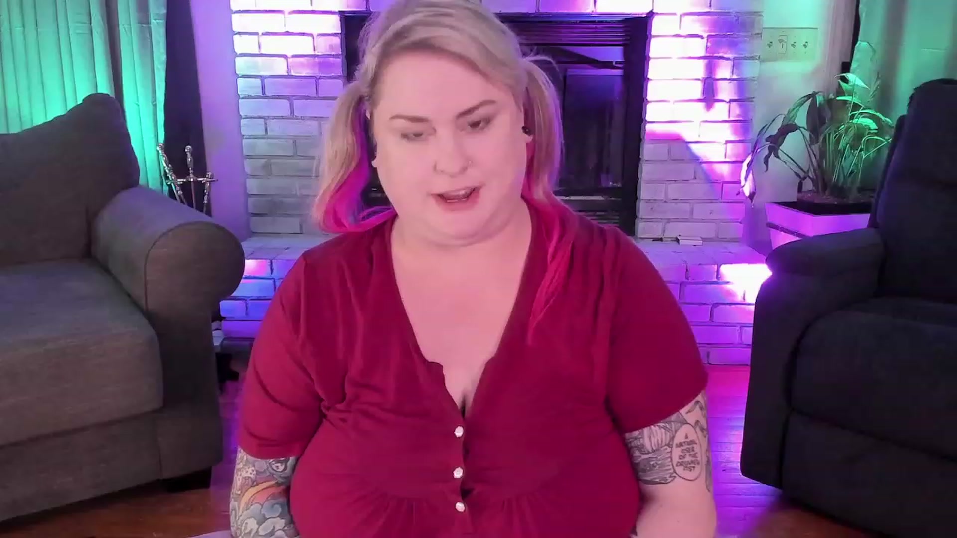 Gallery image thumbnail from mari_jae's myfreecams stream on, 07/29/2023, 09:41 image 3 of 20
