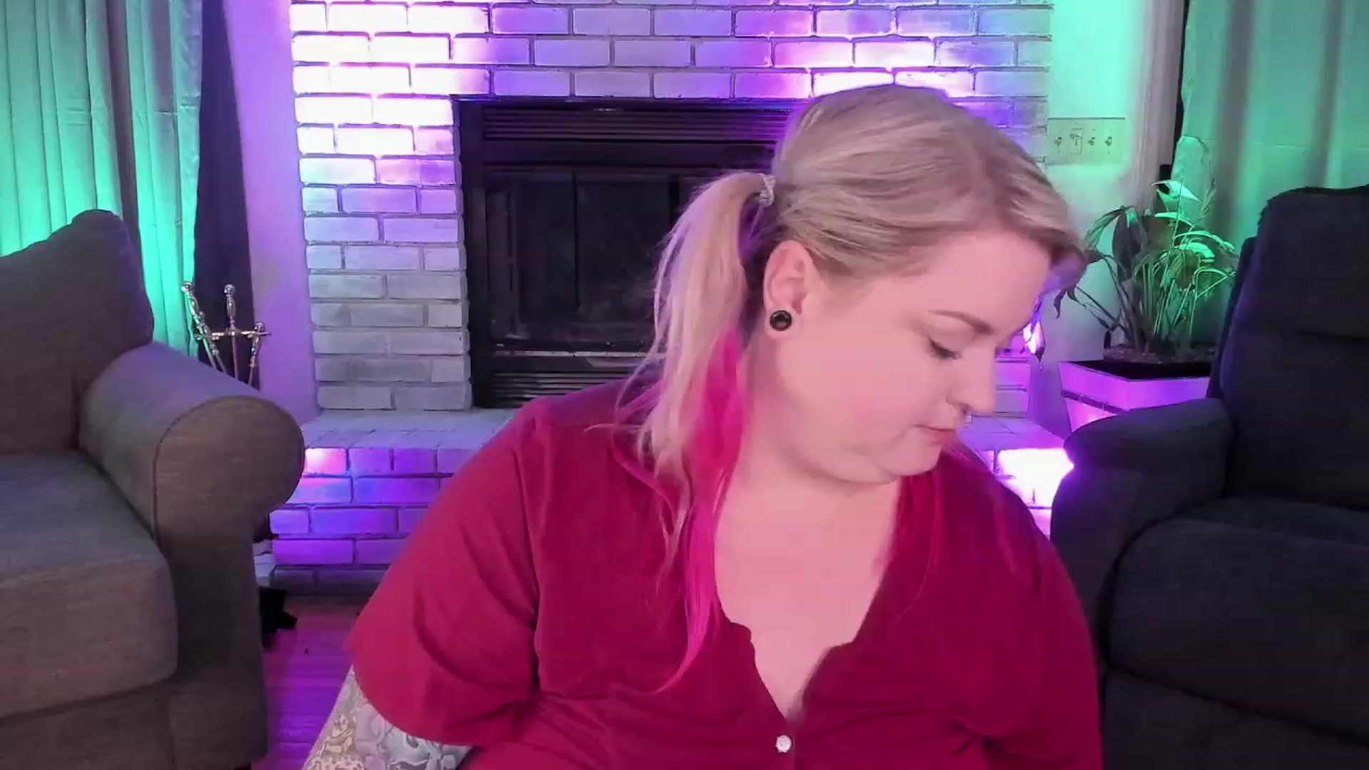 Gallery image thumbnail from mari_jae's myfreecams stream on, 07/29/2023, 09:41 image 5 of 20