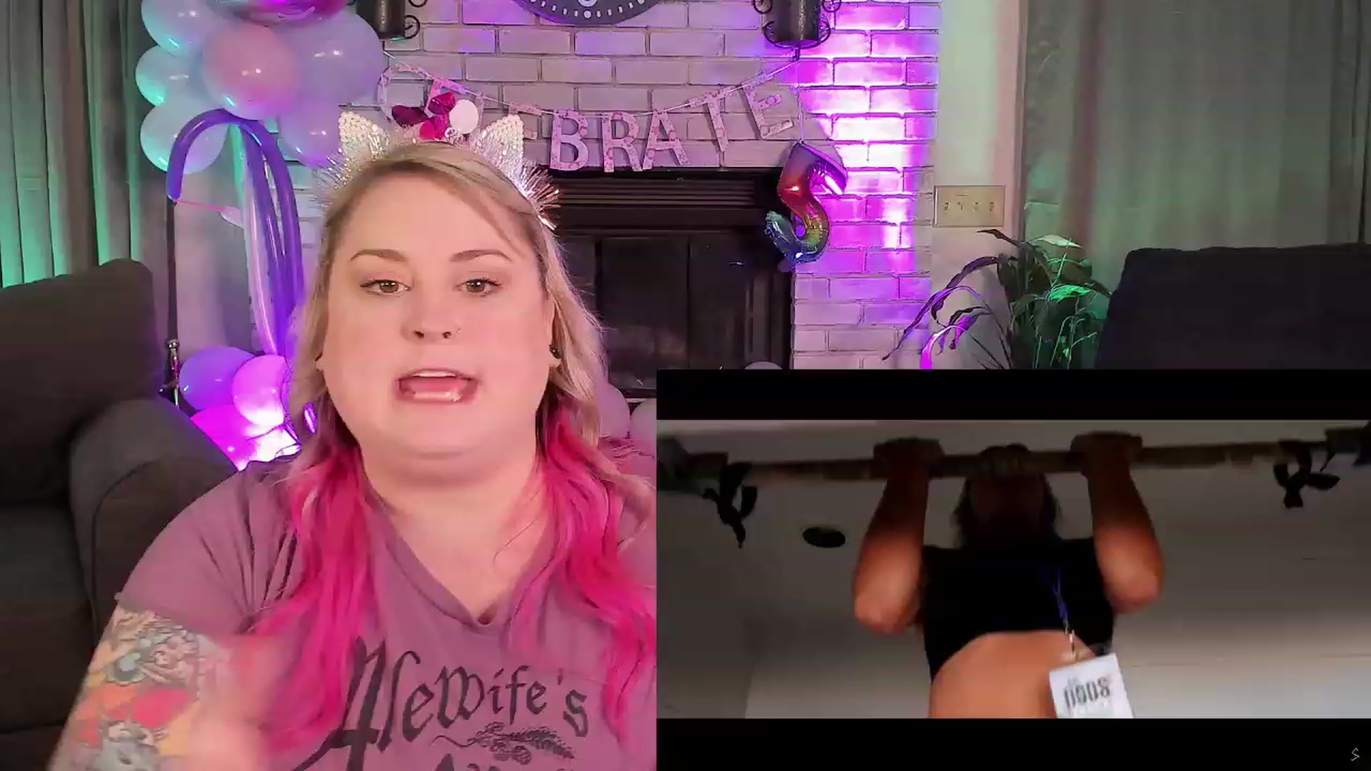 Gallery image thumbnail from mari_jae's myfreecams stream on, 08/08/2023, 09:04 image 9 of 20