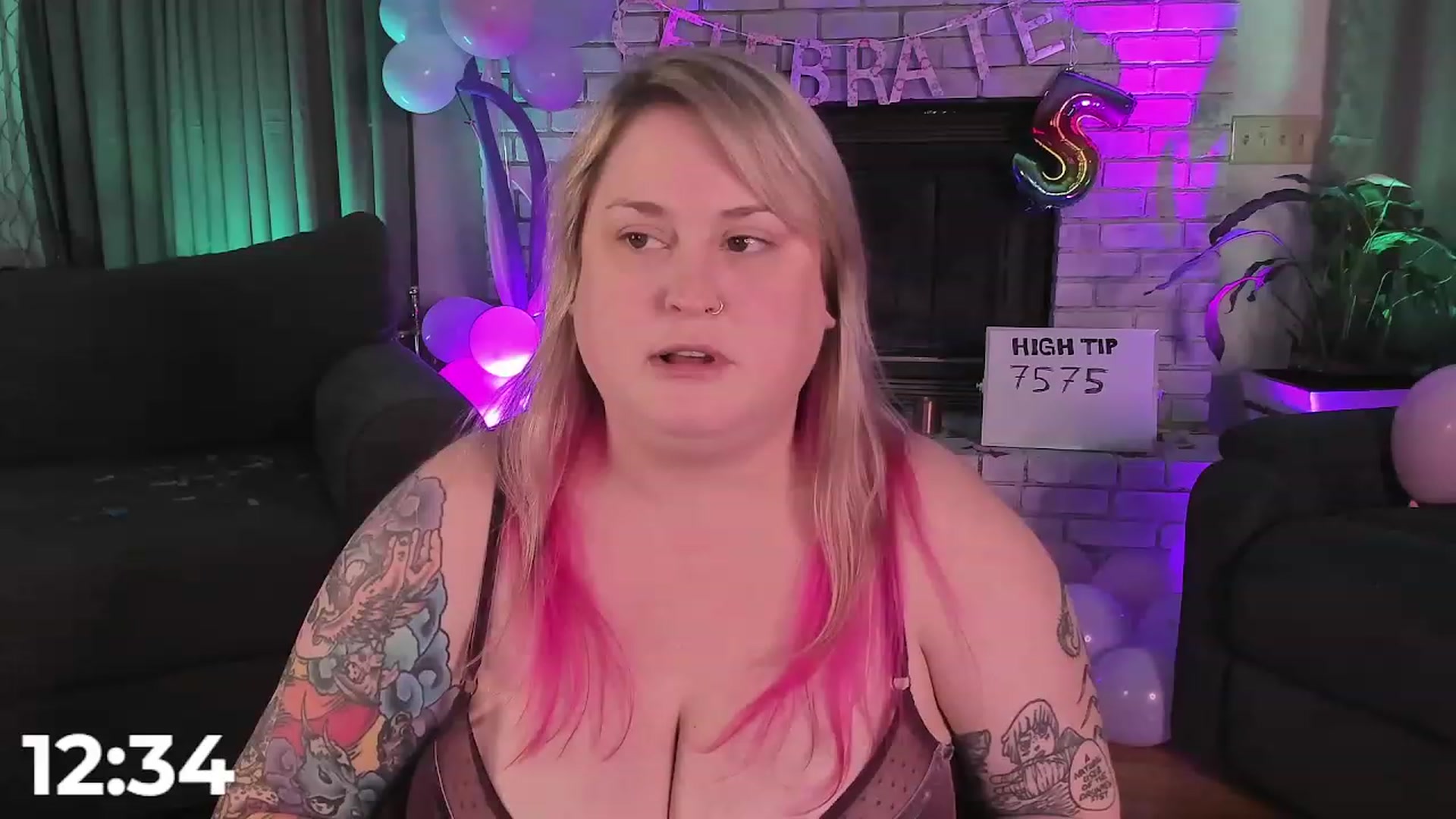 Gallery image thumbnail from mari_jae's myfreecams stream on, 08/10/2023, 08:57 image 2 of 20