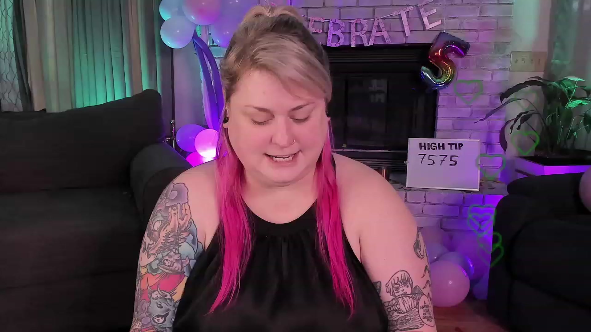 Gallery image thumbnail from mari_jae's myfreecams stream on, 08/11/2023, 24:02 image 14 of 20