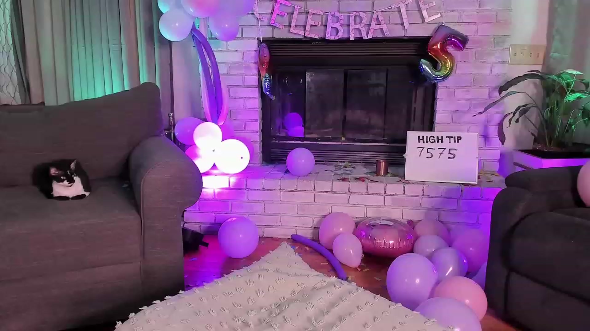 Gallery image thumbnail from mari_jae's myfreecams stream on, 08/11/2023, 03:30 image 7 of 20