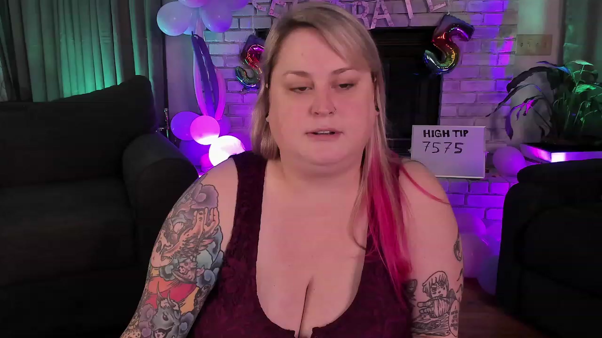 Gallery image thumbnail from mari_jae's myfreecams stream on, 08/13/2023, 02:46 image 5 of 20