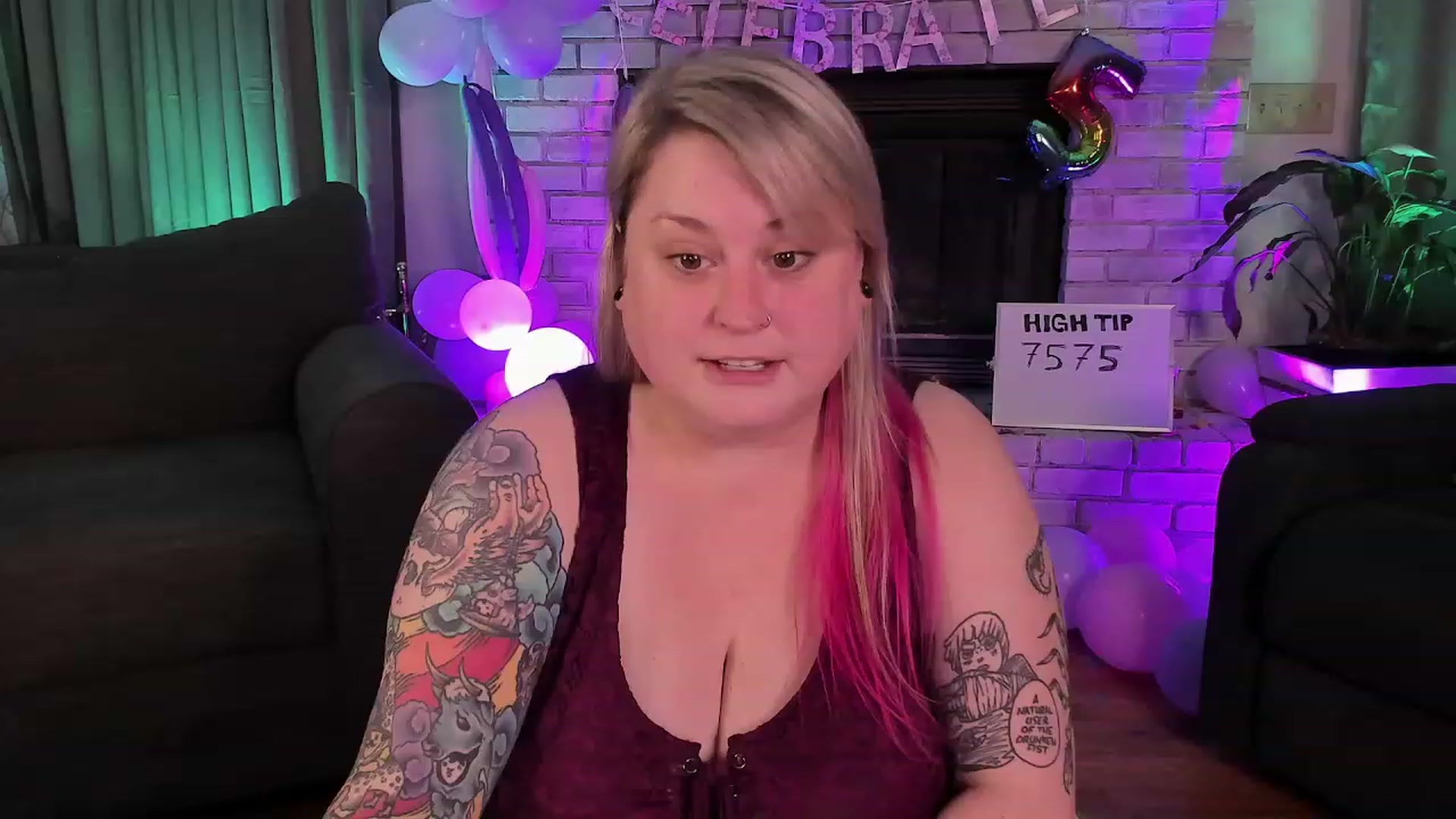 Gallery image thumbnail from mari_jae's myfreecams stream on, 08/13/2023, 02:46 image 9 of 20
