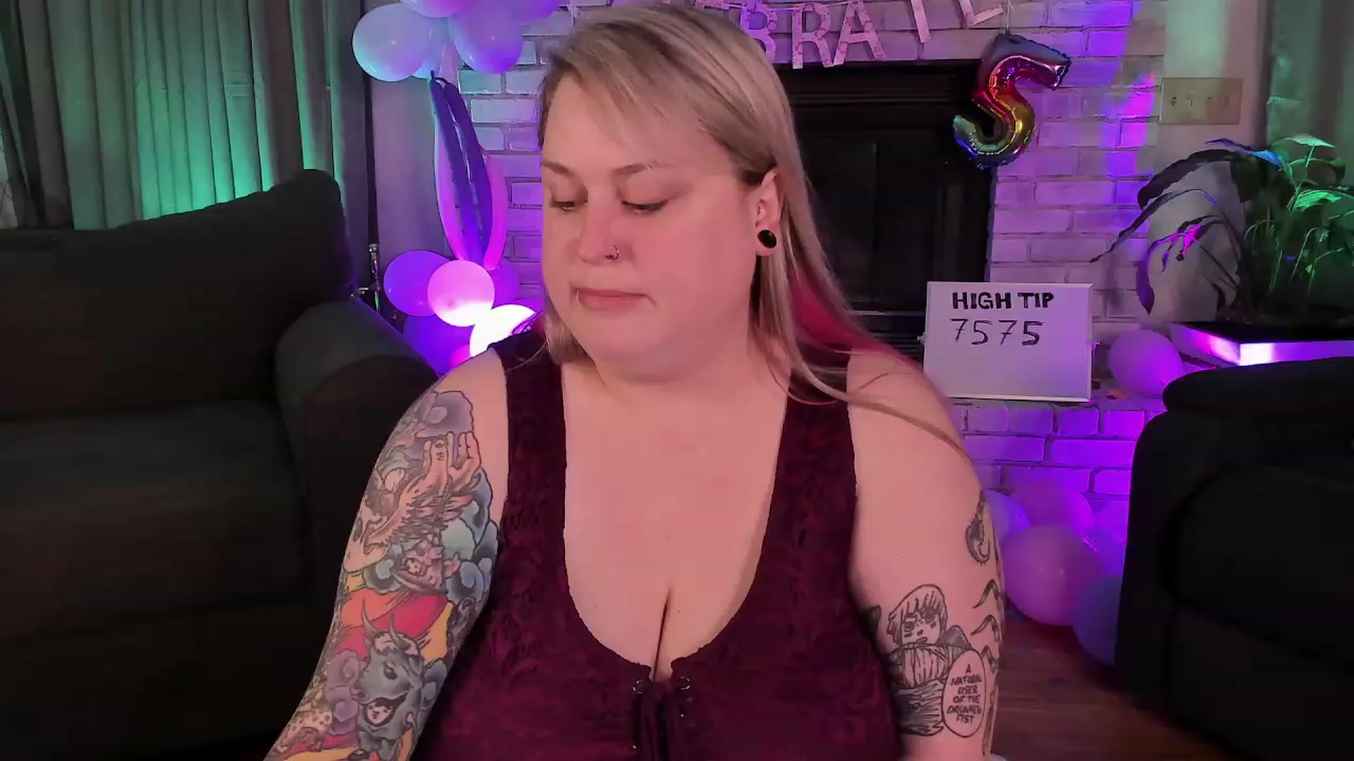 Gallery image thumbnail from mari_jae's myfreecams stream on, 08/13/2023, 02:46 image 3 of 20