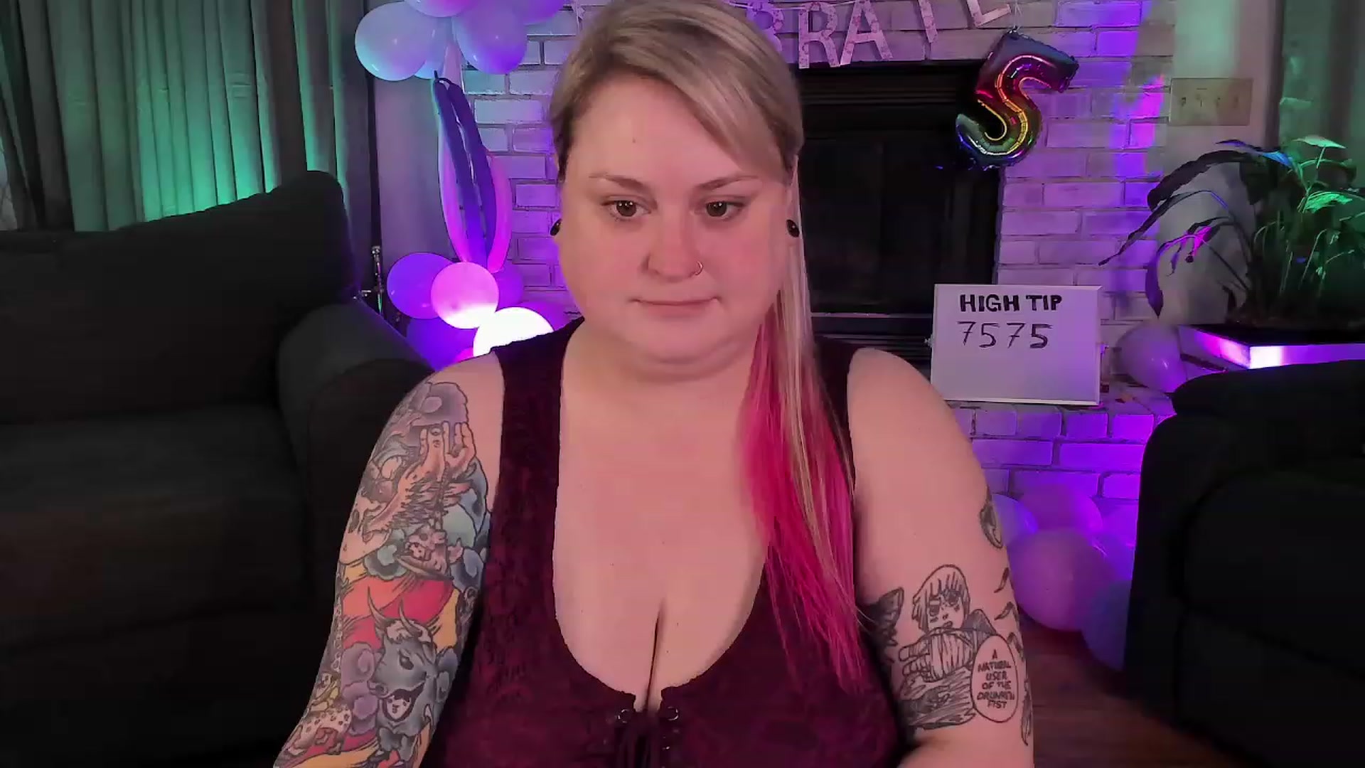 Gallery image thumbnail from mari_jae's myfreecams stream on, 08/13/2023, 02:46 image 8 of 20