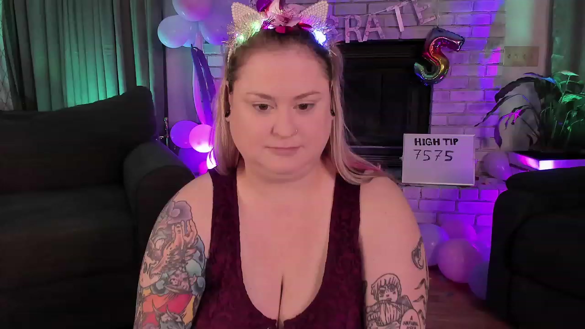 Gallery image thumbnail from mari_jae's myfreecams stream on, 08/13/2023, 02:46 image 18 of 20