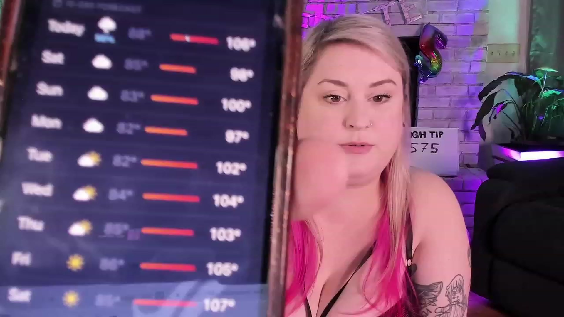 Gallery image thumbnail from mari_jae's myfreecams stream on, 08/18/2023, 08:10 image 5 of 20
