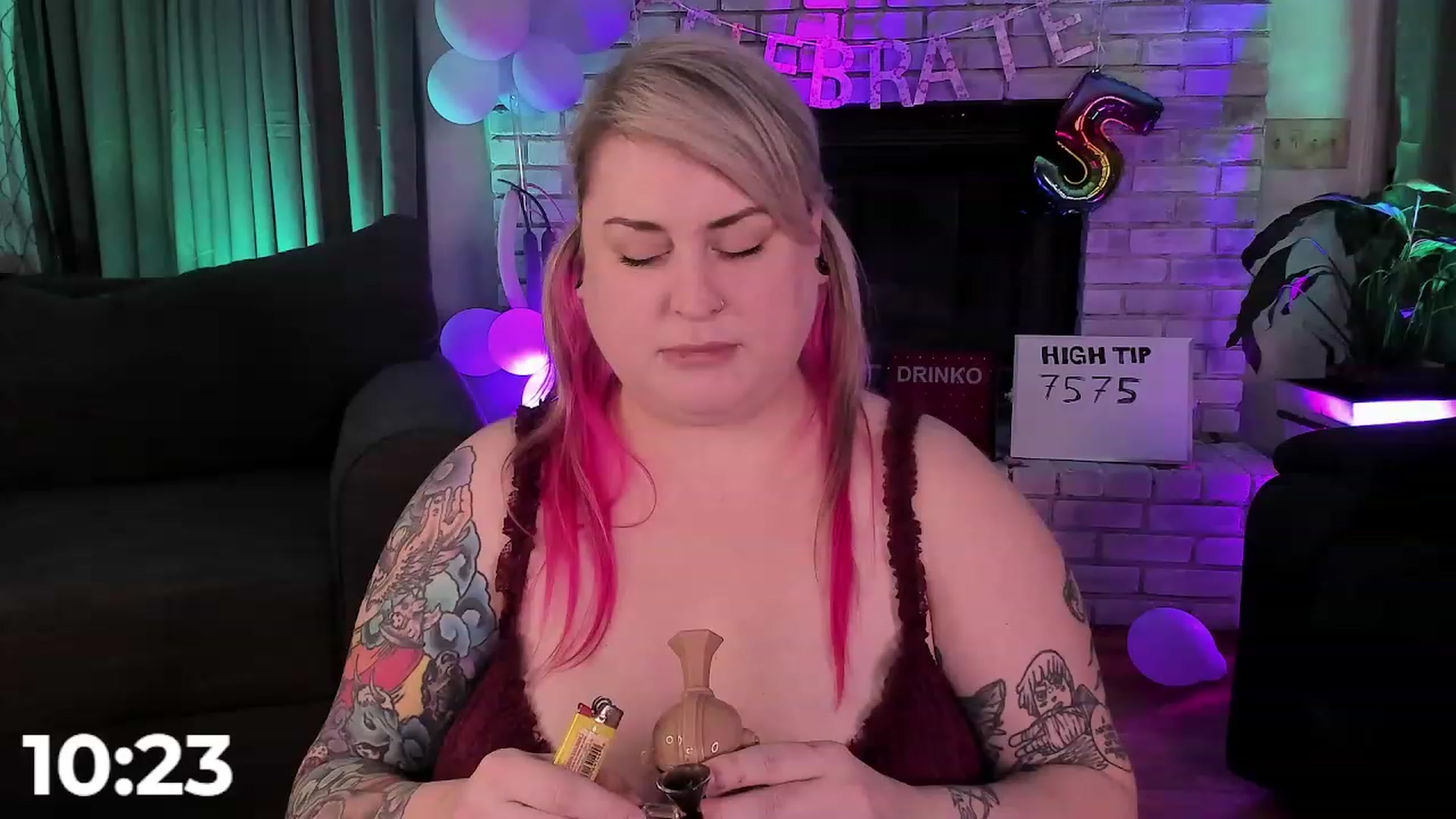 Gallery image thumbnail from mari_jae's myfreecams stream on, 08/19/2023, 07:36 image 17 of 20