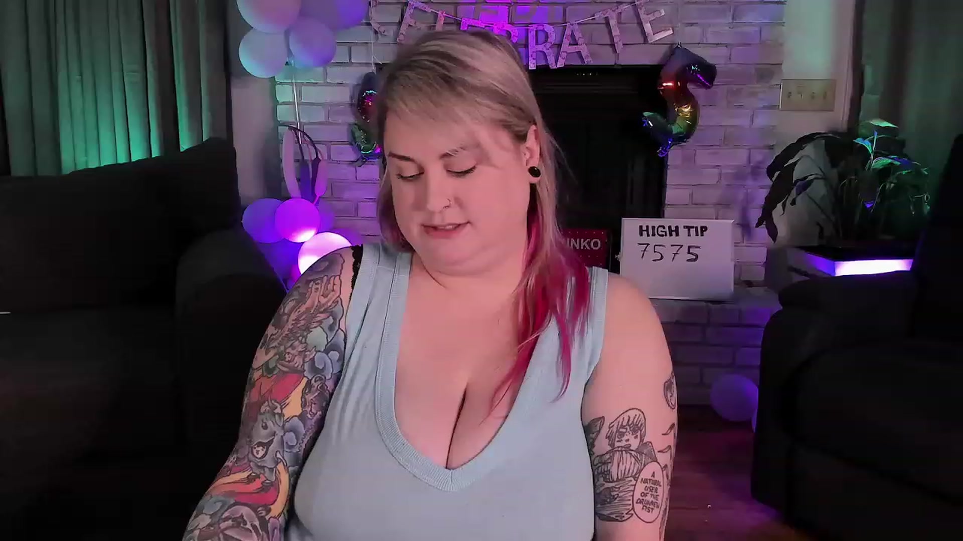 Gallery image thumbnail from mari_jae's myfreecams stream on, 08/21/2023, 04:17 image 19 of 20
