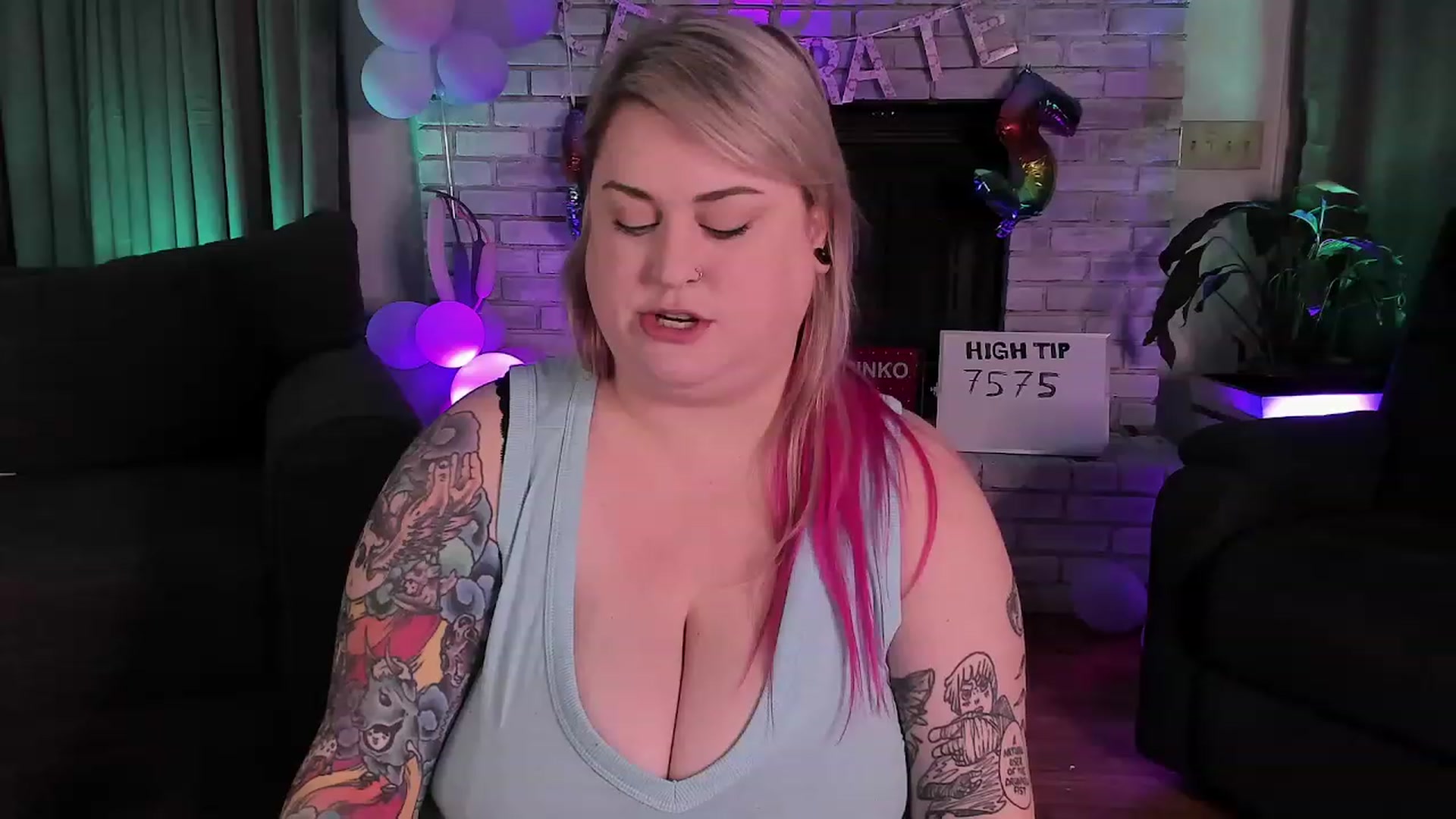 Gallery image thumbnail from mari_jae's myfreecams stream on, 08/21/2023, 04:17 image 13 of 20
