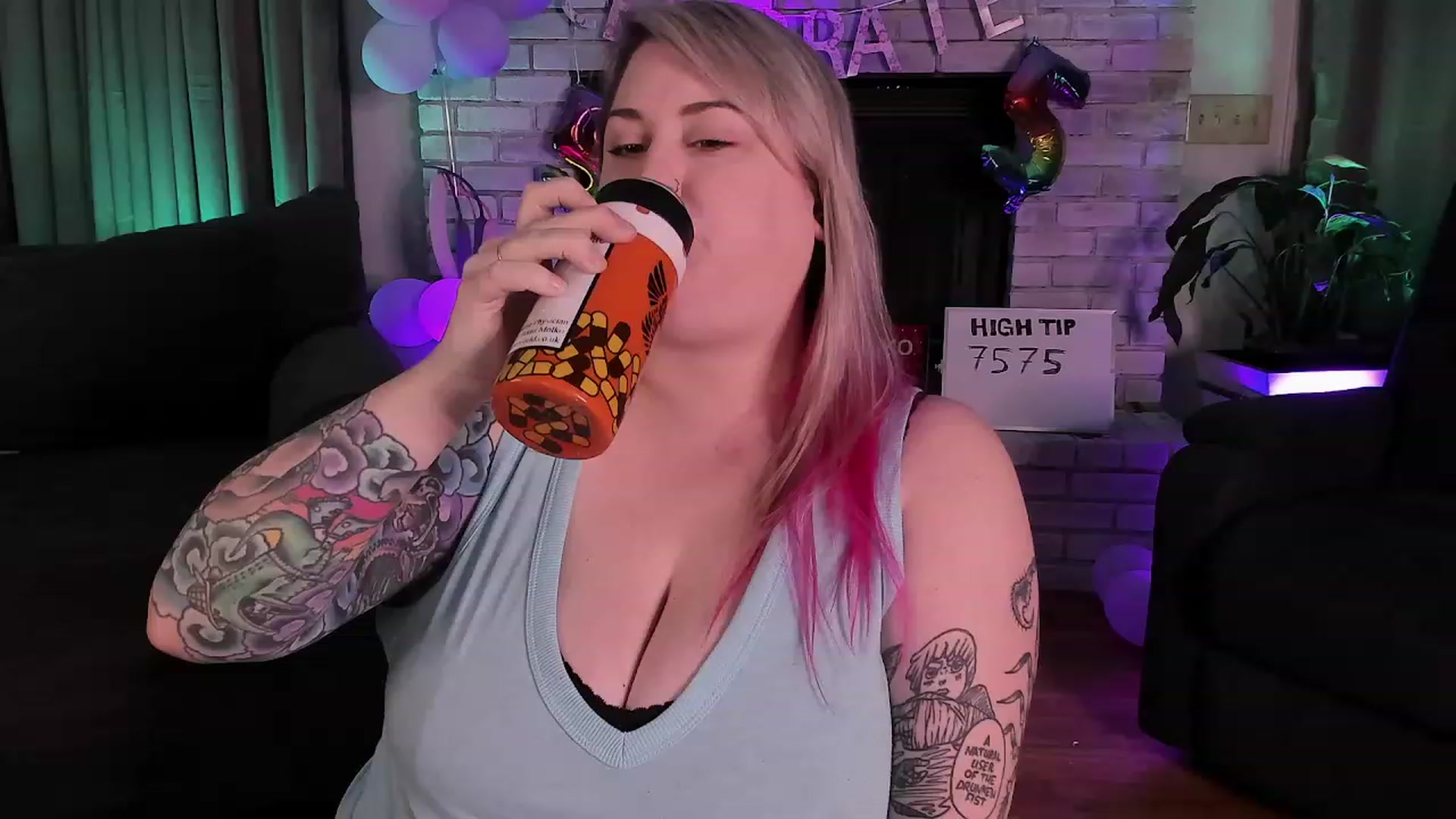 Gallery image thumbnail from mari_jae's myfreecams stream on, 08/21/2023, 07:37 image 3 of 20