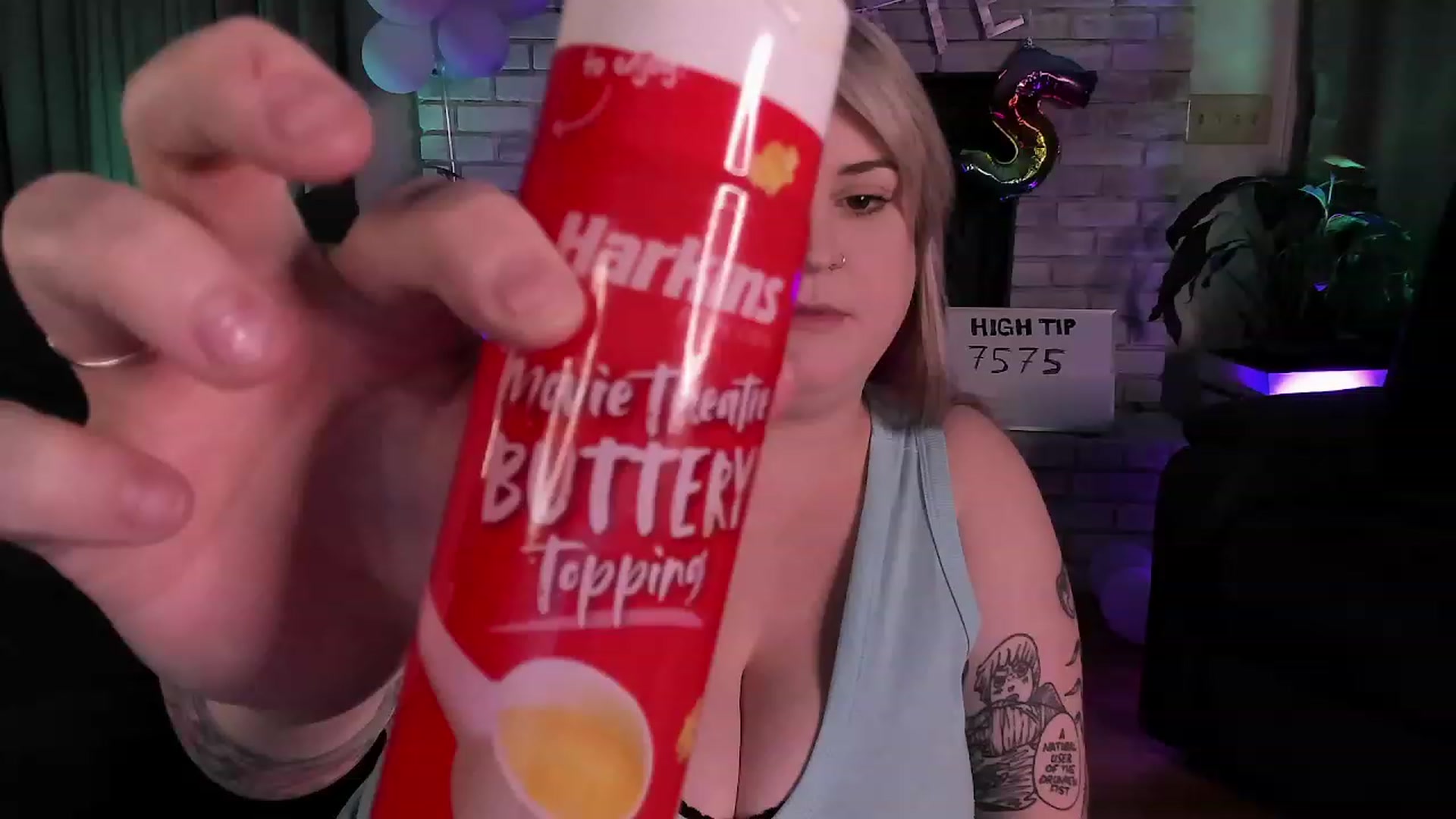Gallery image thumbnail from mari_jae's myfreecams stream on, 08/21/2023, 07:37 image 8 of 20