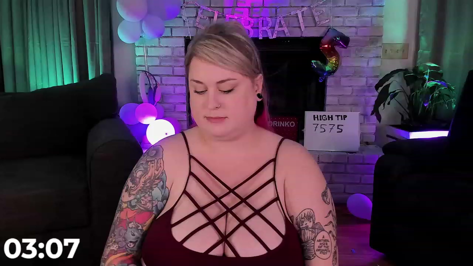 Gallery image thumbnail from mari_jae's myfreecams stream on, 08/22/2023, 07:43 image 10 of 20