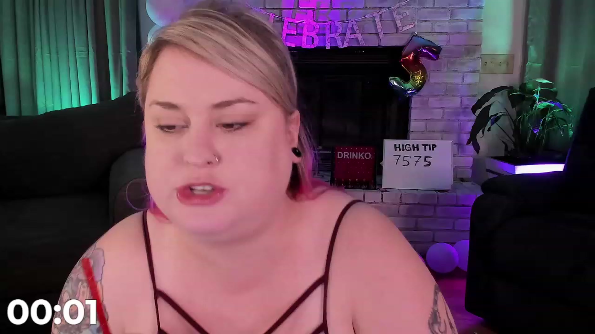 Gallery image thumbnail from mari_jae's myfreecams stream on, 08/22/2023, 07:43 image 13 of 20