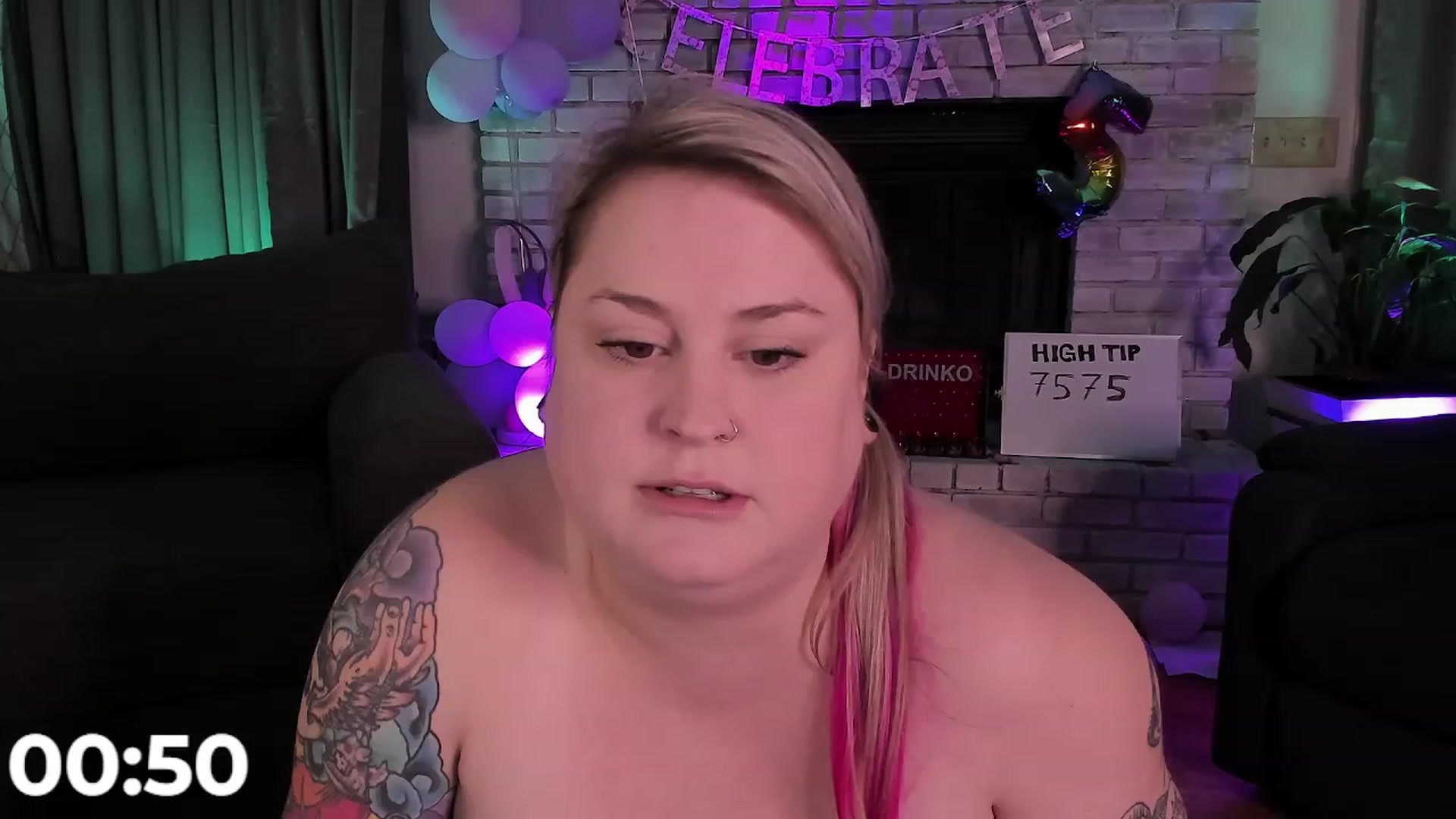 Gallery image thumbnail from mari_jae's myfreecams stream on, 08/23/2023, 07:43 image 7 of 20