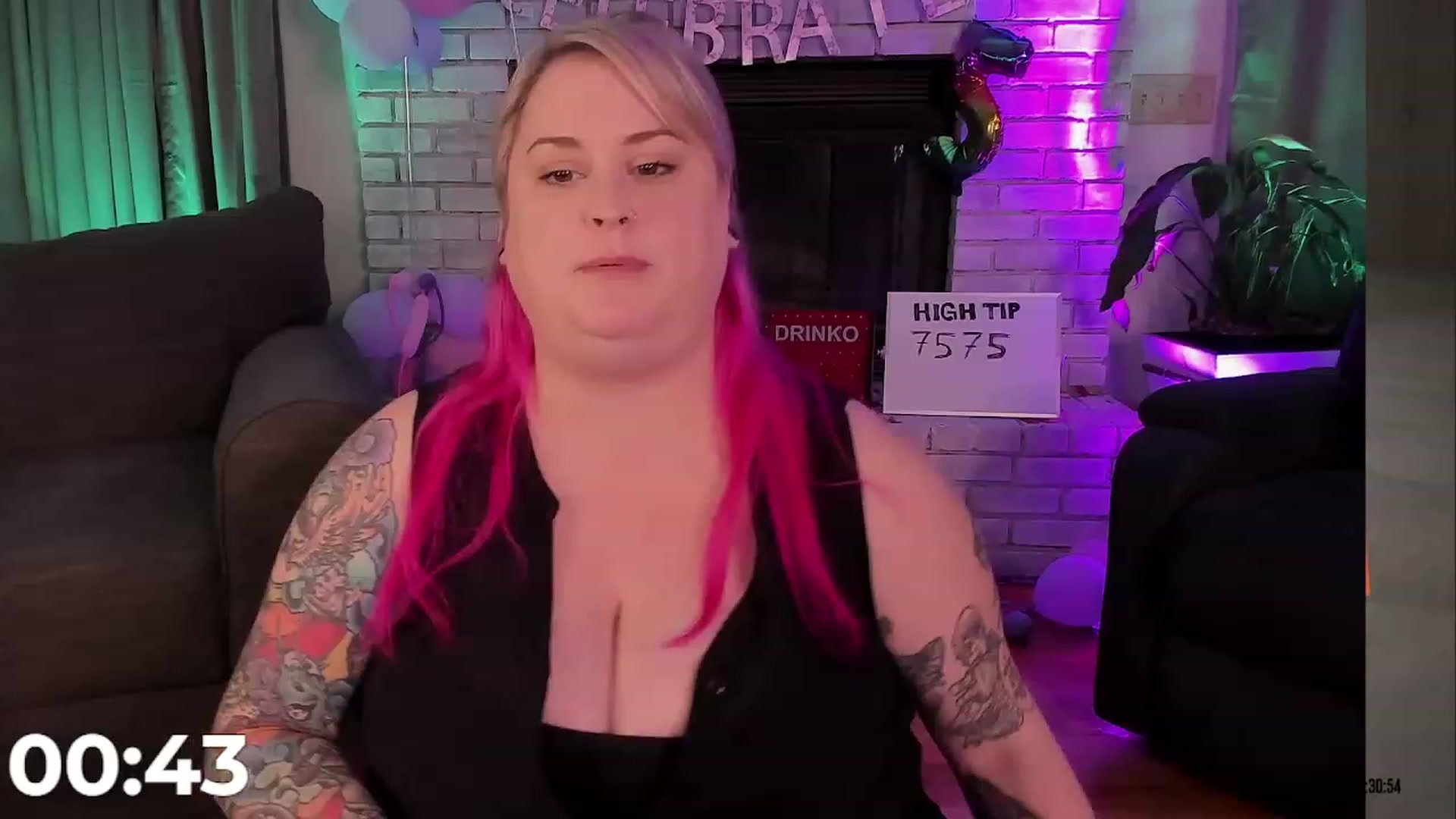 Gallery image thumbnail from mari_jae's myfreecams stream on, 08/26/2023, 08:25 image 15 of 20