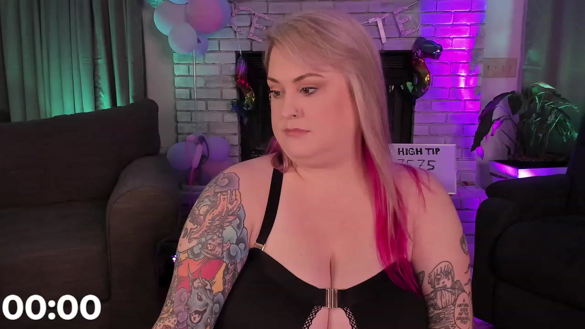 Gallery image thumbnail from mari_jae's myfreecams stream on, 08/27/2023, 06:46 image 15 of 20