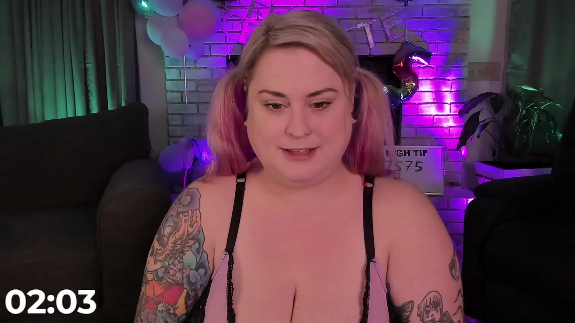 Gallery image thumbnail from mari_jae's myfreecams stream on, 08/29/2023, 07:49 image 2 of 20