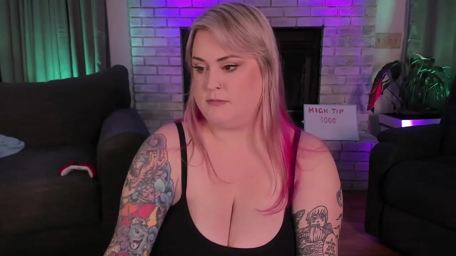 Gallery image thumbnail from mari_jae's myfreecams stream on, 09/06/2023, 06:37 image 14 of 20