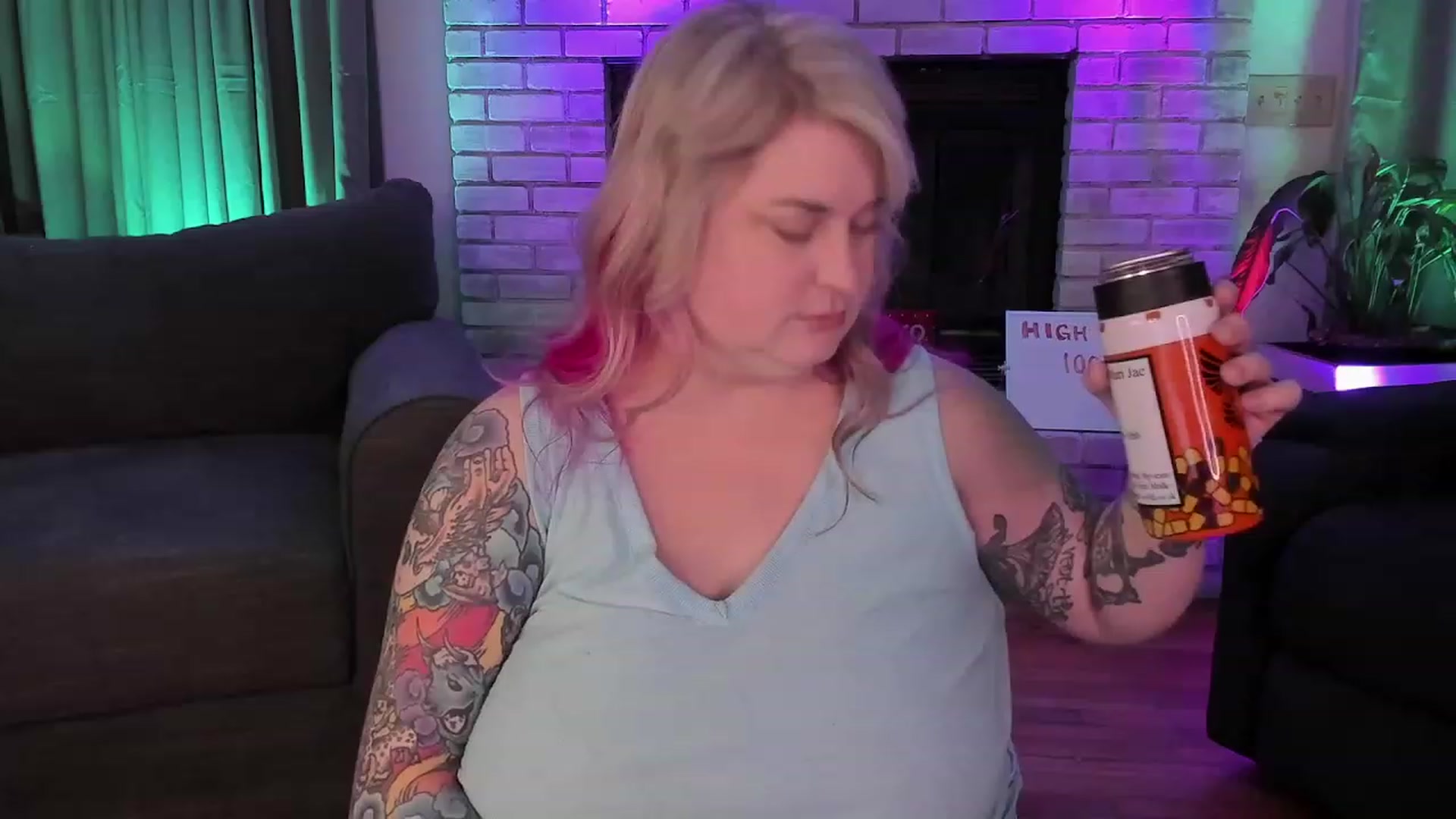 Gallery image thumbnail from mari_jae's myfreecams stream on, 09/09/2023, 11:09 image 10 of 20