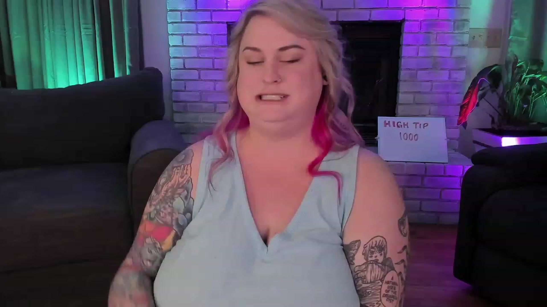 Gallery image thumbnail from mari_jae's myfreecams stream on, 09/09/2023, 11:09 image 11 of 20