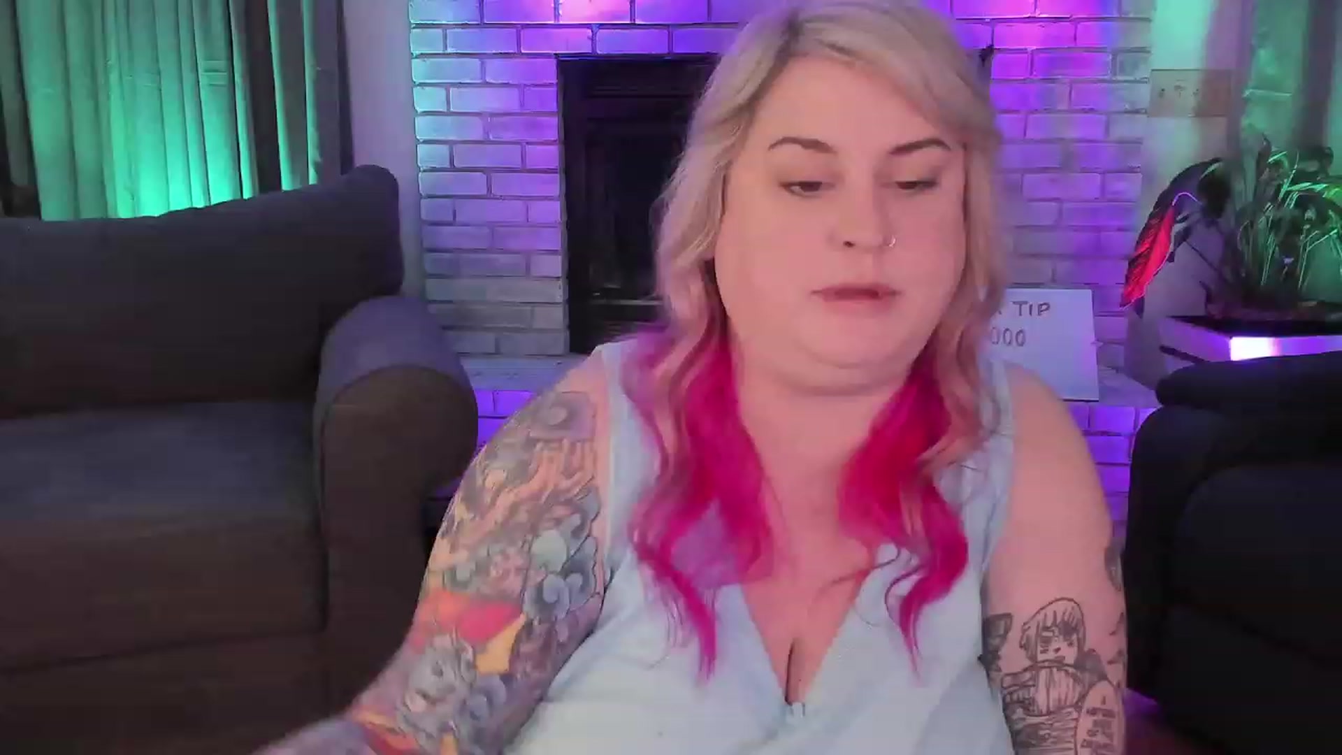 Gallery image thumbnail from mari_jae's myfreecams stream on, 09/09/2023, 11:09 image 4 of 20