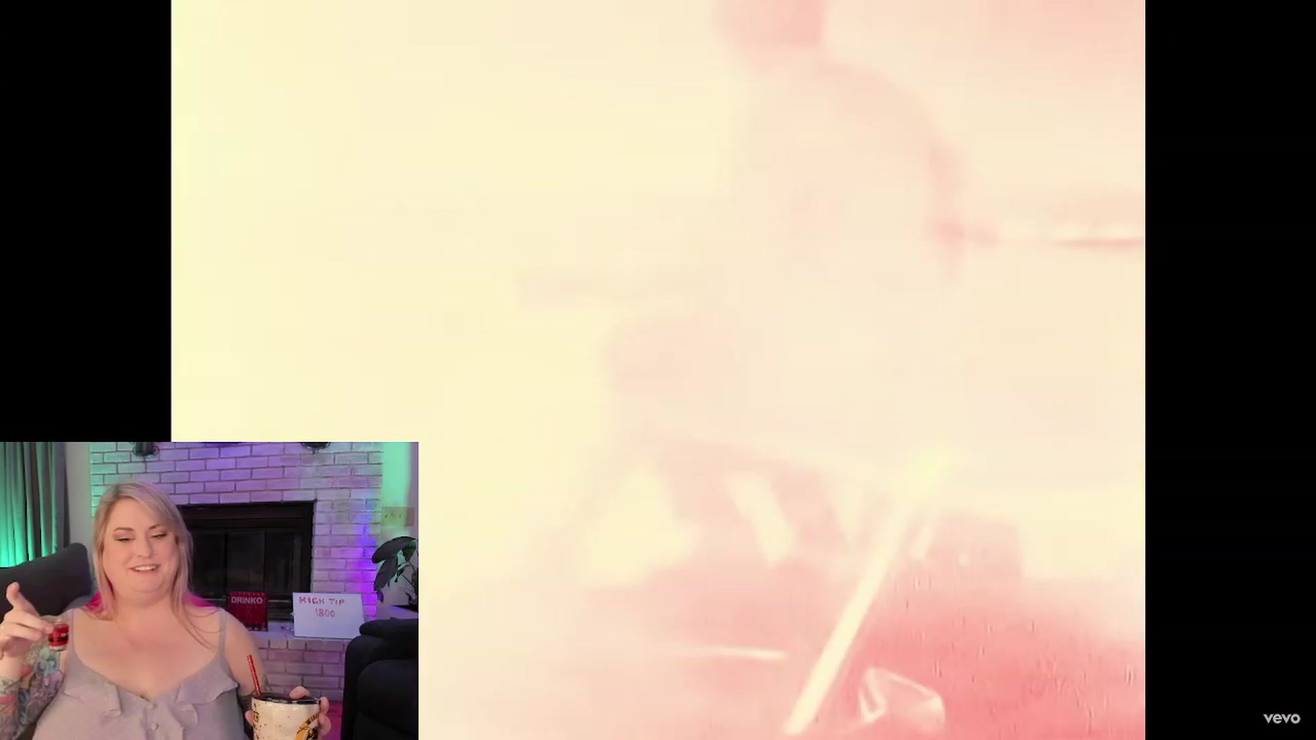 Gallery image thumbnail from mari_jae's myfreecams stream on, 09/23/2023, 10:27 image 4 of 20