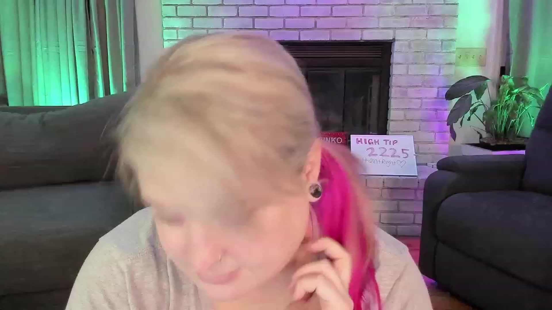 Gallery image thumbnail from mari_jae's myfreecams stream on, 09/25/2023, 09:10 image 3 of 20