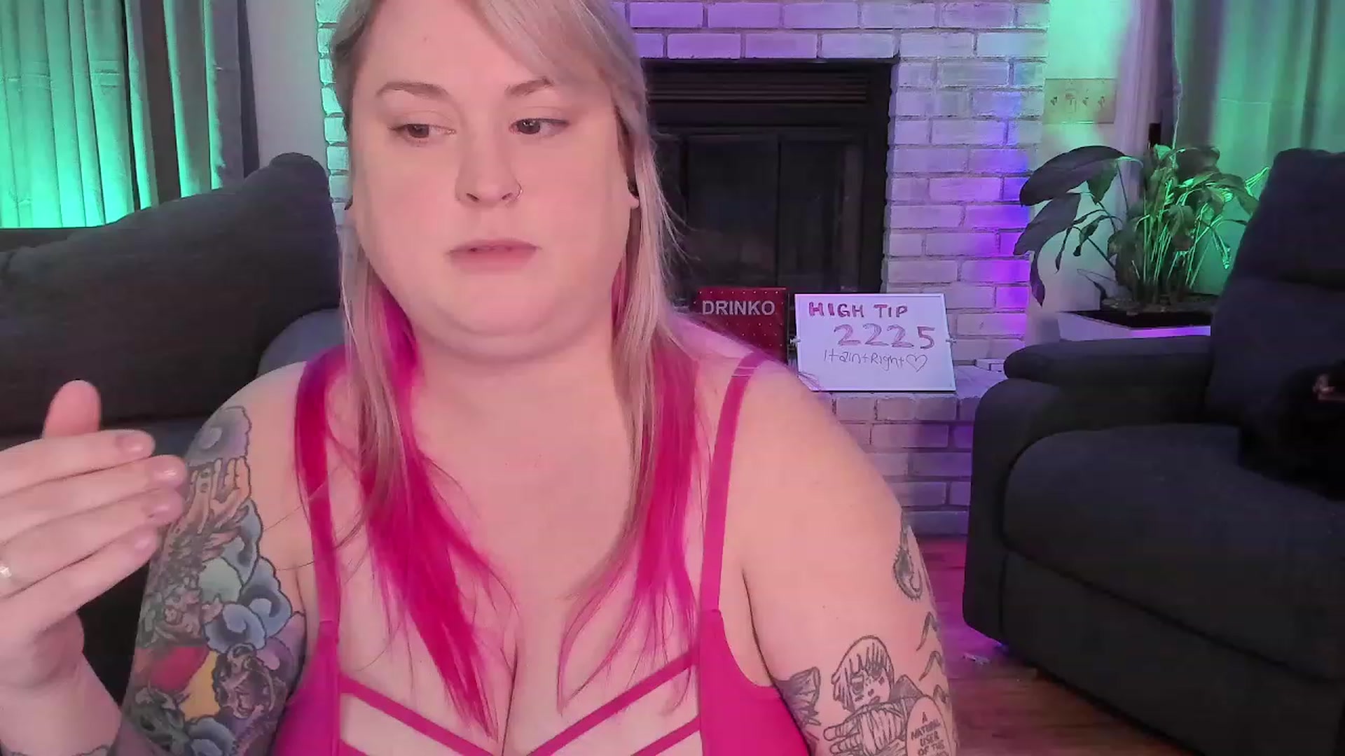 Gallery image thumbnail from mari_jae's myfreecams stream on, 09/27/2023, 08:19 image 9 of 20