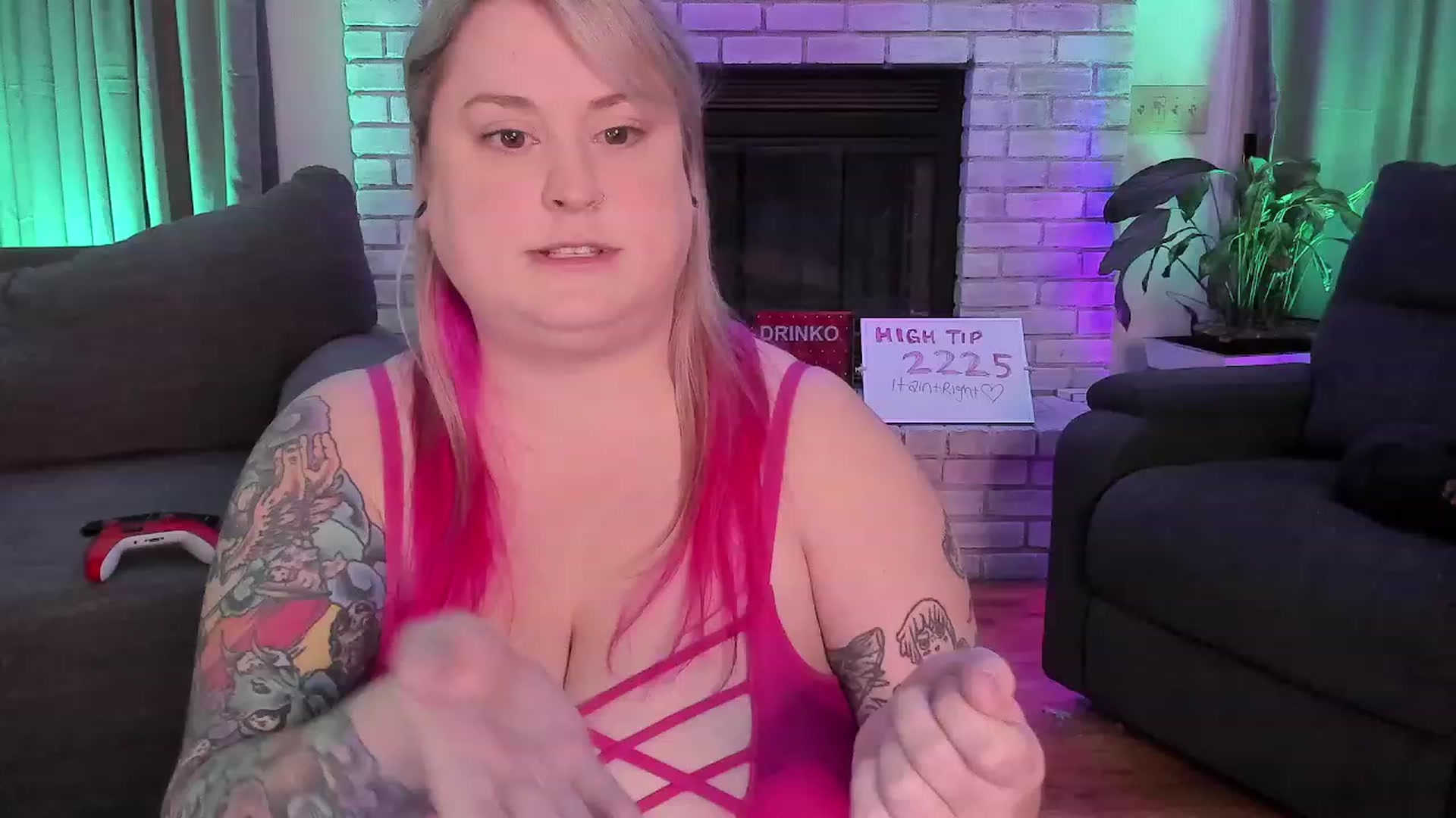 Gallery image thumbnail from mari_jae's myfreecams stream on, 09/27/2023, 08:19 image 11 of 20