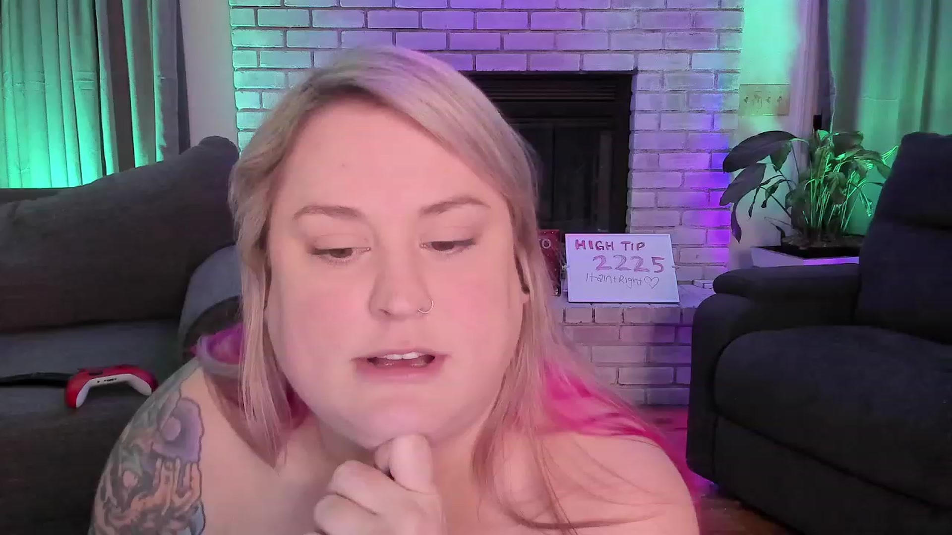 Gallery image thumbnail from mari_jae's myfreecams stream on, 09/27/2023, 08:46 image 17 of 20
