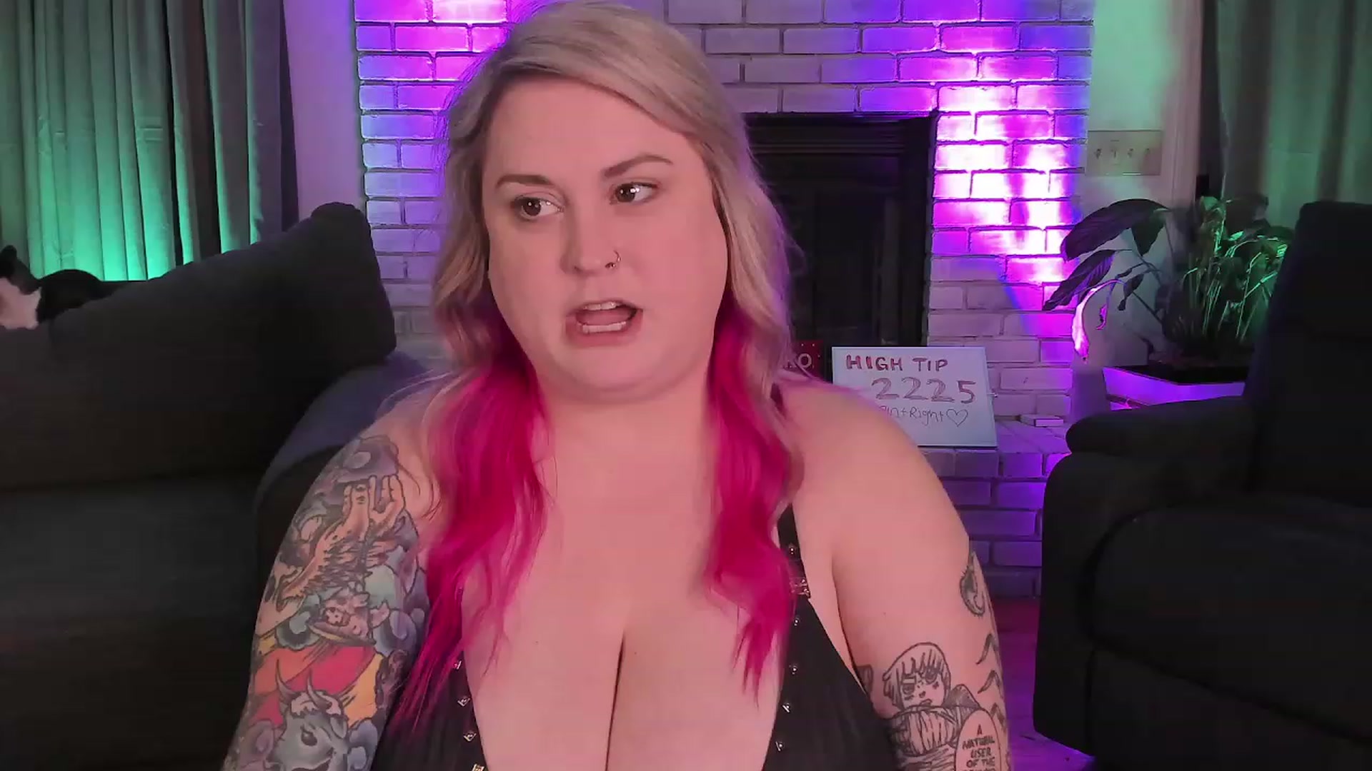 Gallery image thumbnail from mari_jae's myfreecams stream on, 09/29/2023, 07:29 image 5 of 20