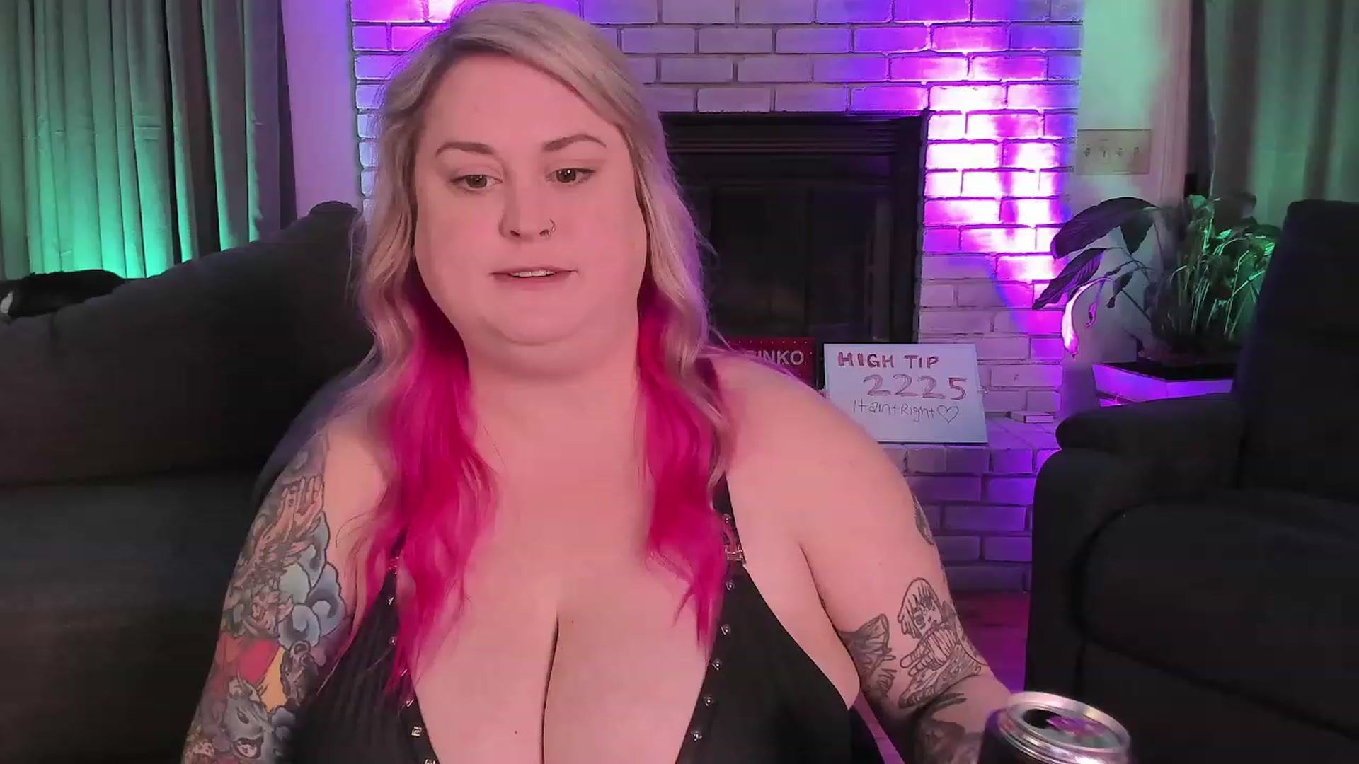 Gallery image thumbnail from mari_jae's myfreecams stream on, 09/29/2023, 07:29 image 11 of 20