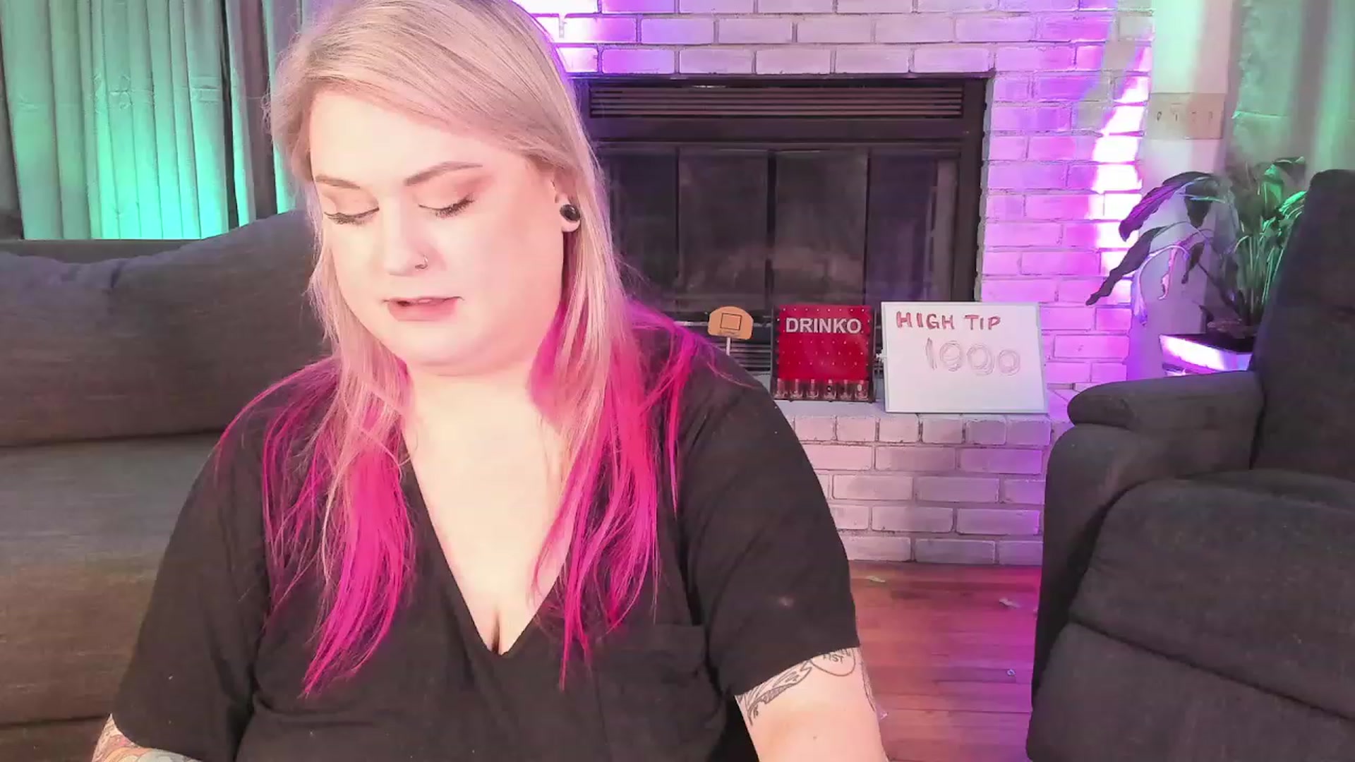 Gallery image thumbnail from mari_jae's myfreecams stream on, 10/04/2023, 08:54 image 1 of 20