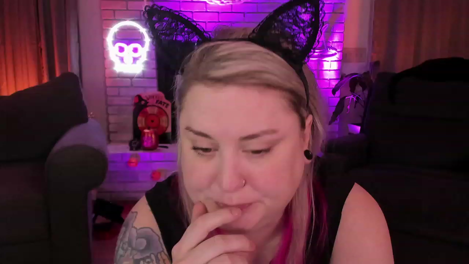 Gallery image thumbnail from mari_jae's myfreecams stream on, 10/15/2023, 12:11 image 16 of 20