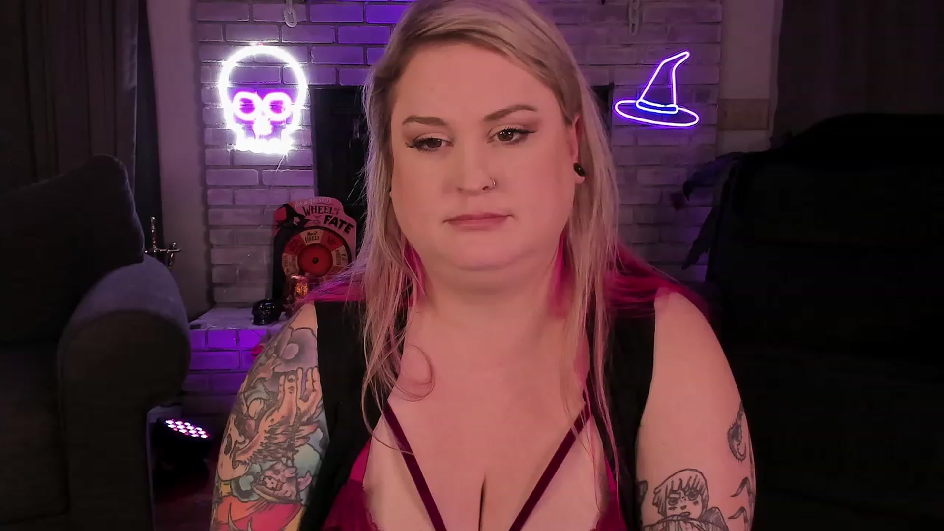 Gallery image thumbnail from mari_jae's myfreecams stream on, 10/28/2023, 11:00 image 17 of 20
