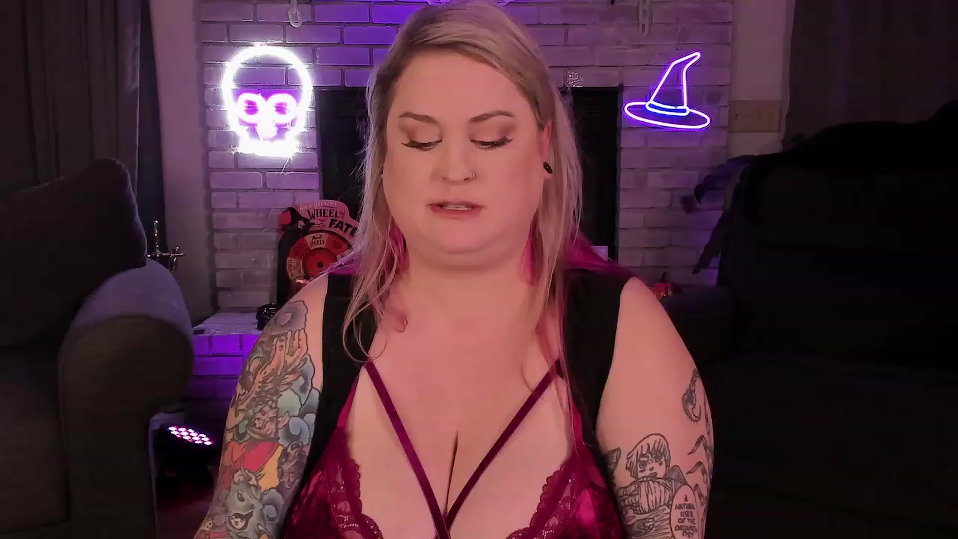 Gallery image thumbnail from mari_jae's myfreecams stream on, 10/28/2023, 11:00 image 14 of 20