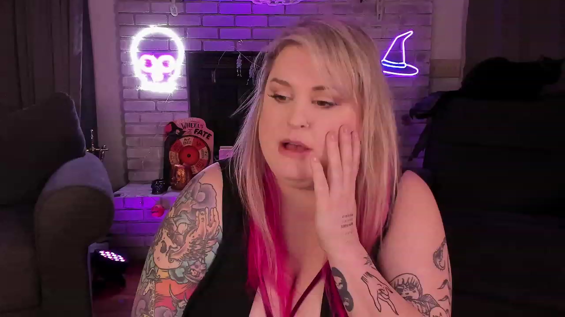 Gallery image thumbnail from mari_jae's myfreecams stream on, 10/28/2023, 11:00 image 4 of 20