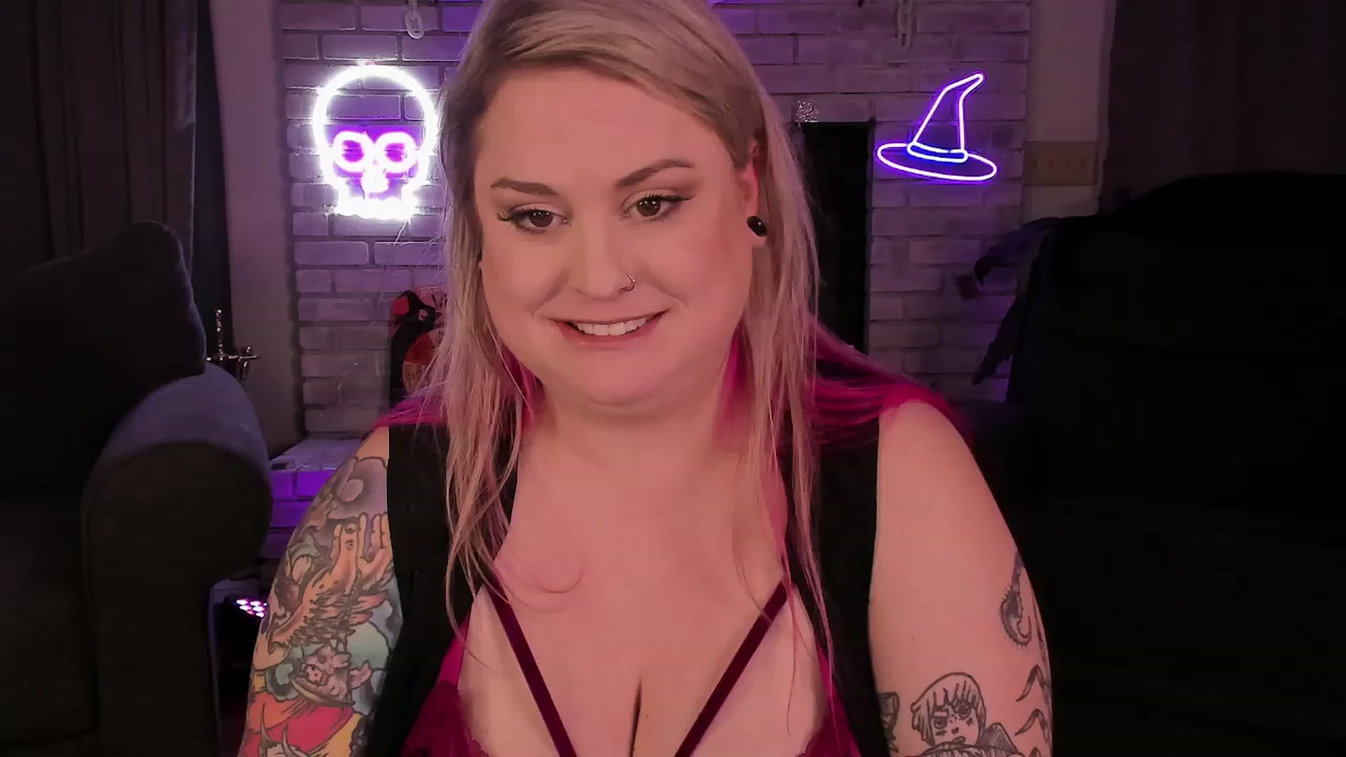Gallery image thumbnail from mari_jae's myfreecams stream on, 10/28/2023, 11:00 image 19 of 20