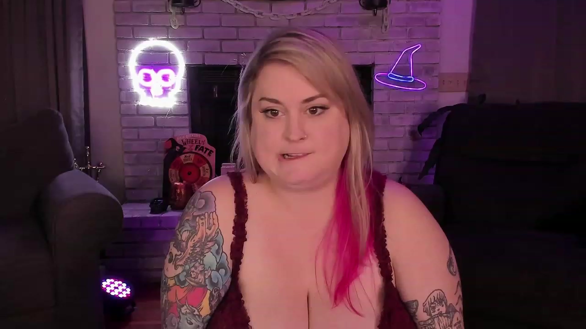 Gallery image thumbnail from mari_jae's myfreecams stream on, 10/31/2023, 07:27 image 20 of 20