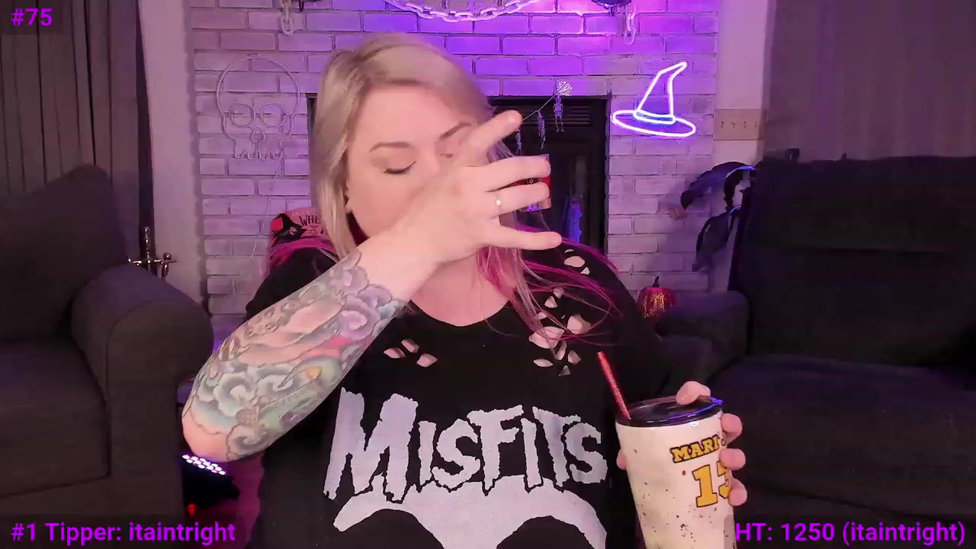 Gallery image thumbnail from mari_jae's myfreecams stream on, 11/05/2023, 09:14 image 10 of 20