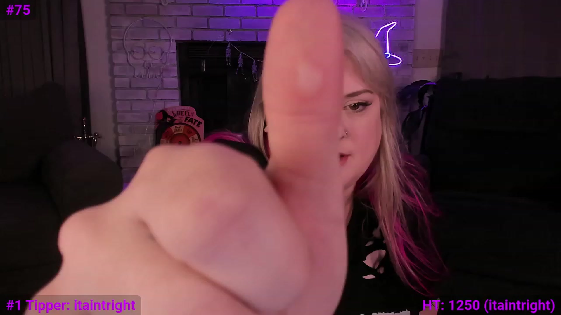 Gallery image thumbnail from mari_jae's myfreecams stream on, 11/05/2023, 09:14 image 20 of 20