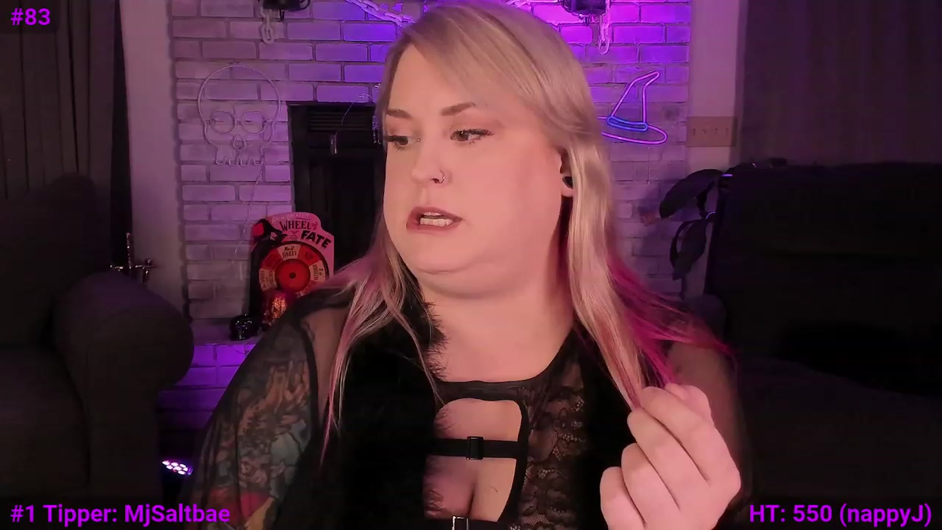 Gallery image thumbnail from mari_jae's myfreecams stream on, 11/08/2023, 09:59 image 8 of 20