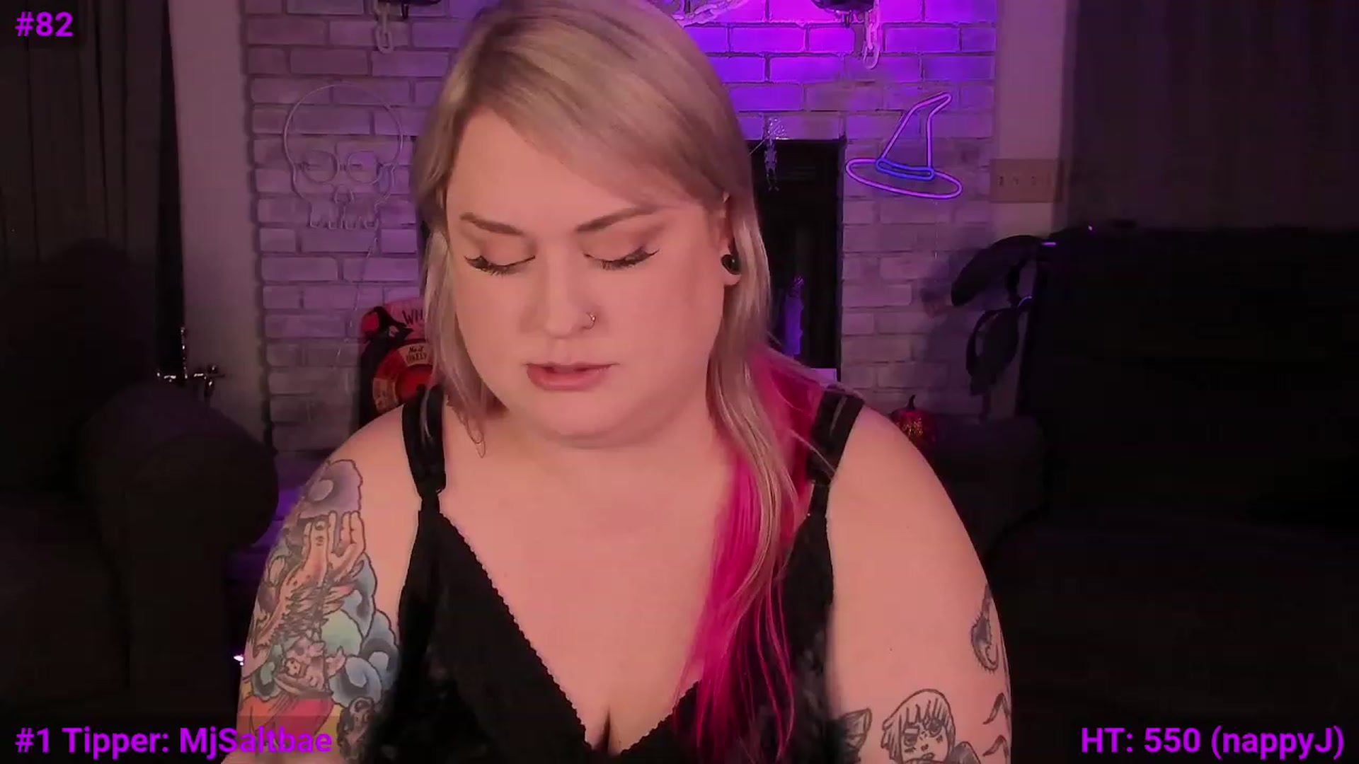 Gallery image thumbnail from mari_jae's myfreecams stream on, 11/08/2023, 11:09 image 11 of 20